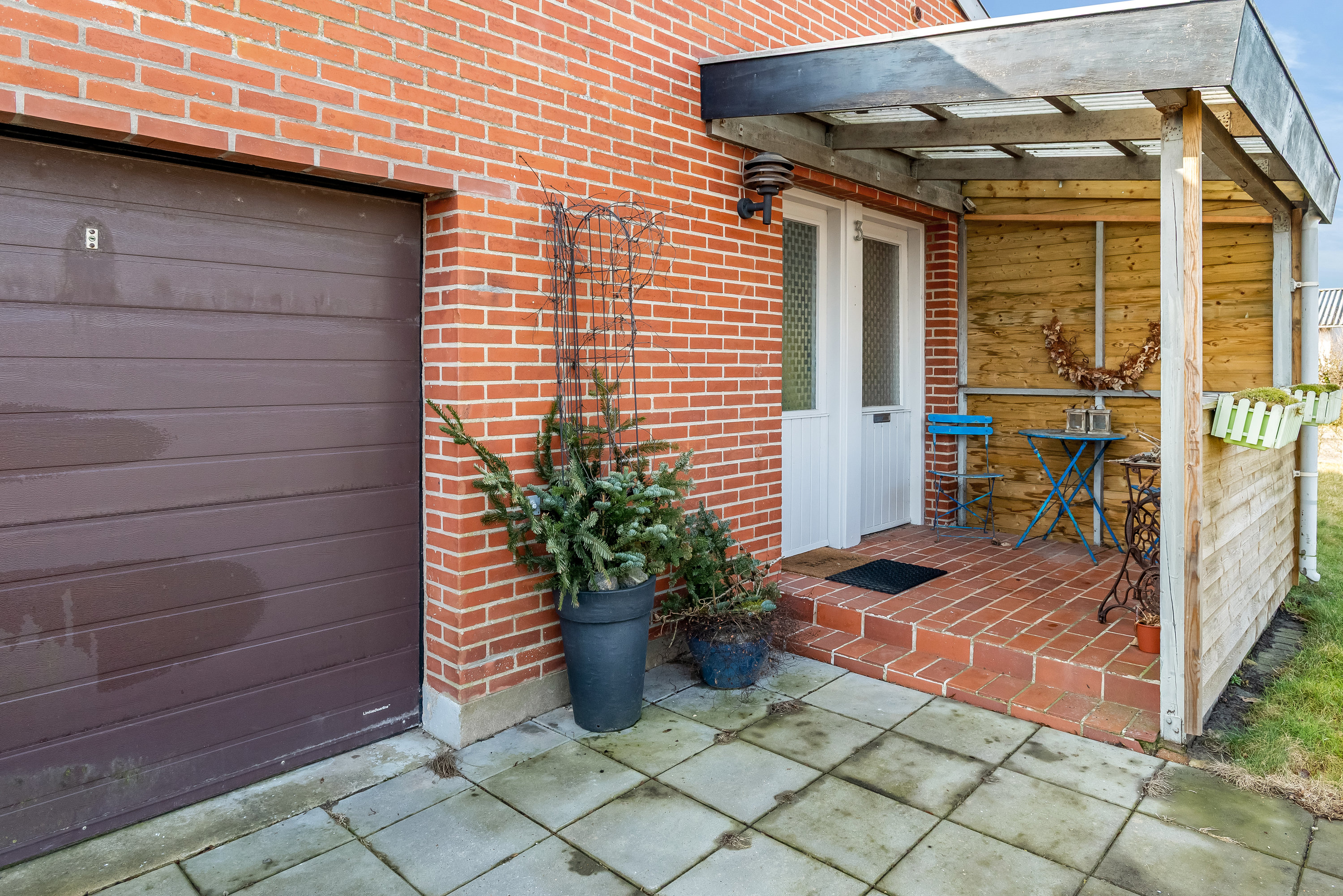 Fremhævet entré billede i fuldskærmstilstand. Billede af Store Kjærgaardsvej 3, 6940 Lem St