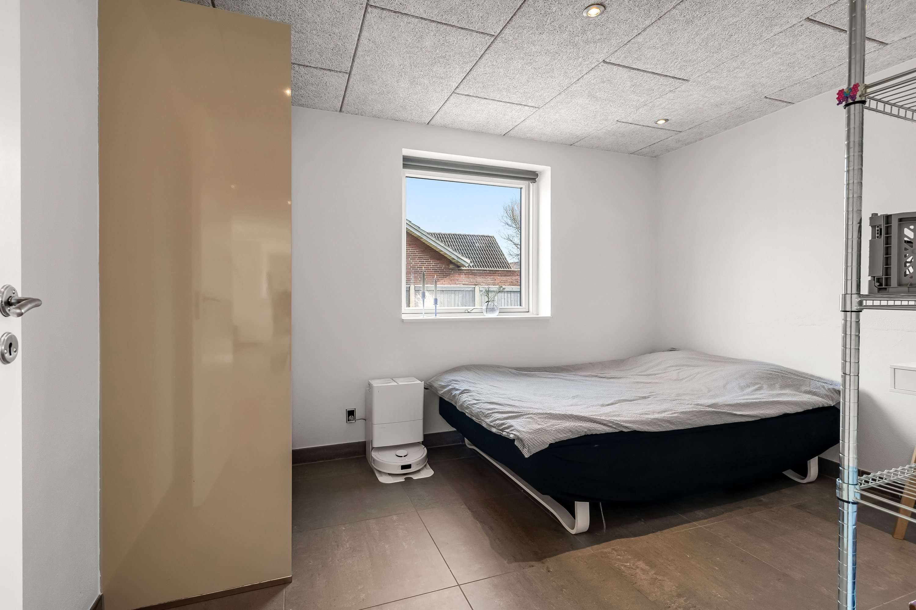 Fremhævet værelse billede i fuldskærmstilstand. Billede af Parallelvej 42, 6960 Hvide Sande