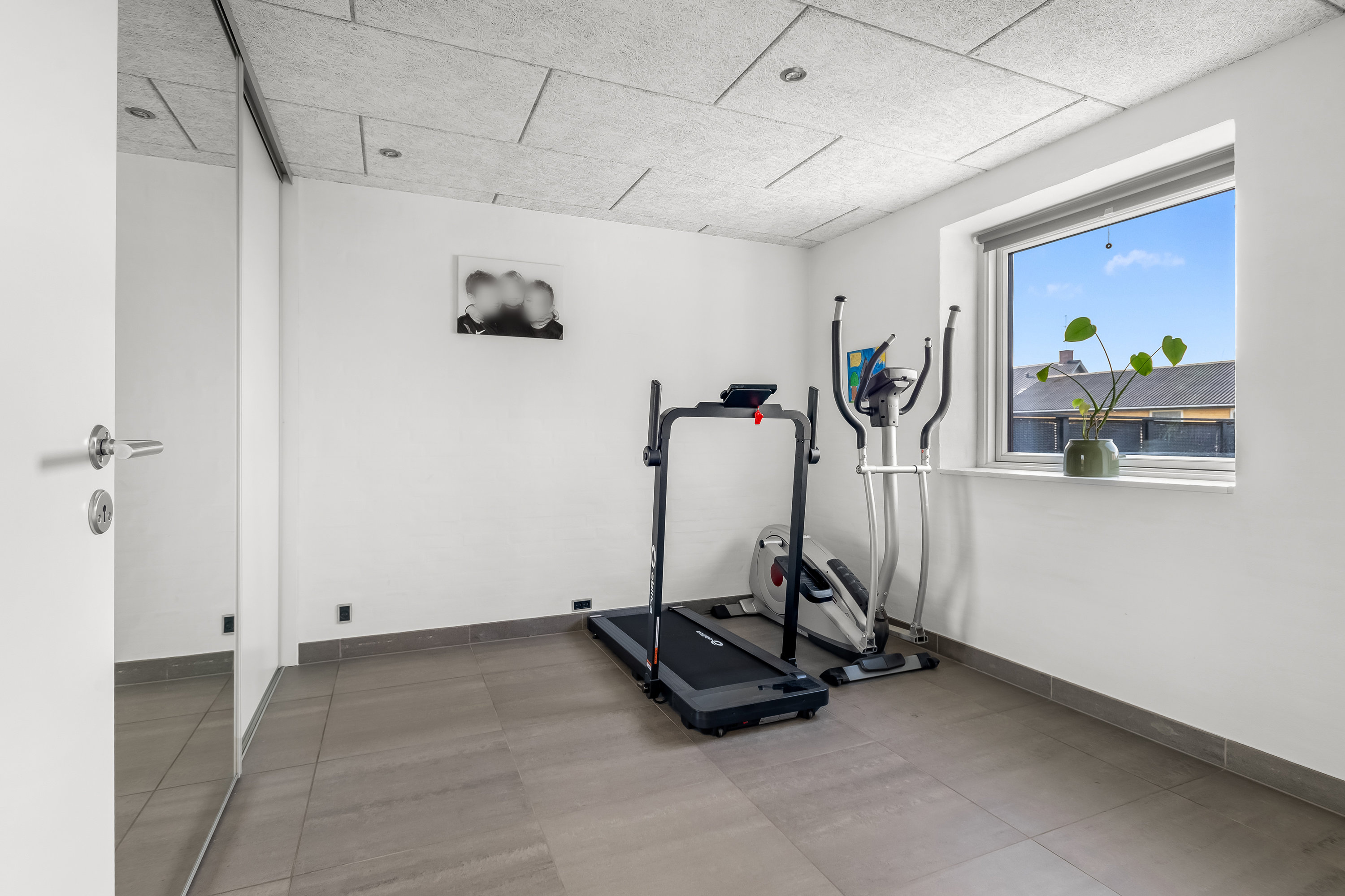 Fremhævet værelse billede i fuldskærmstilstand. Billede af Parallelvej 42, 6960 Hvide Sande