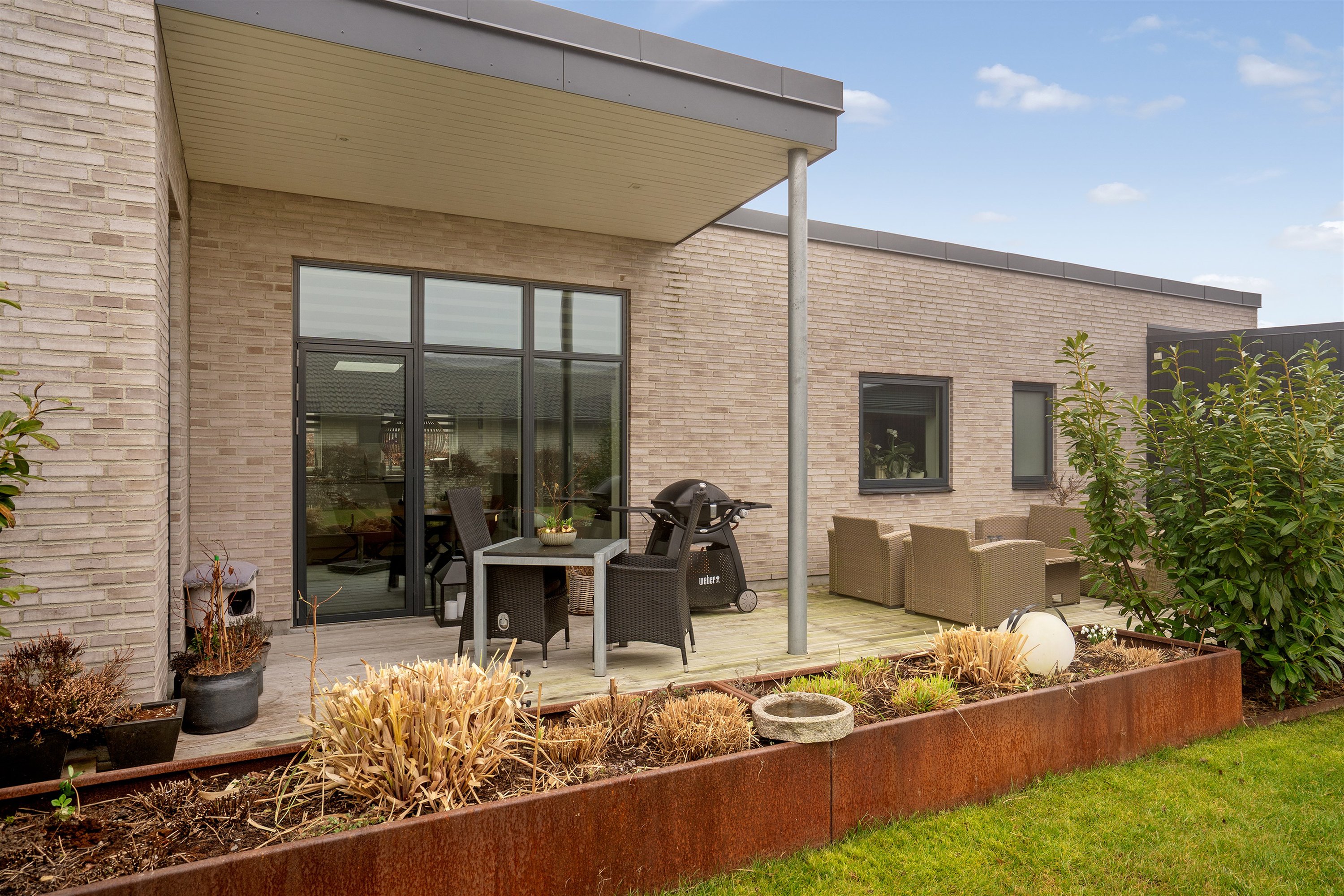 Fremhævet ejendommen billede i fuldskærmstilstand. Billede af Søholm Parkvej 45, Glamsbjerg, 5620 Glamsbjerg