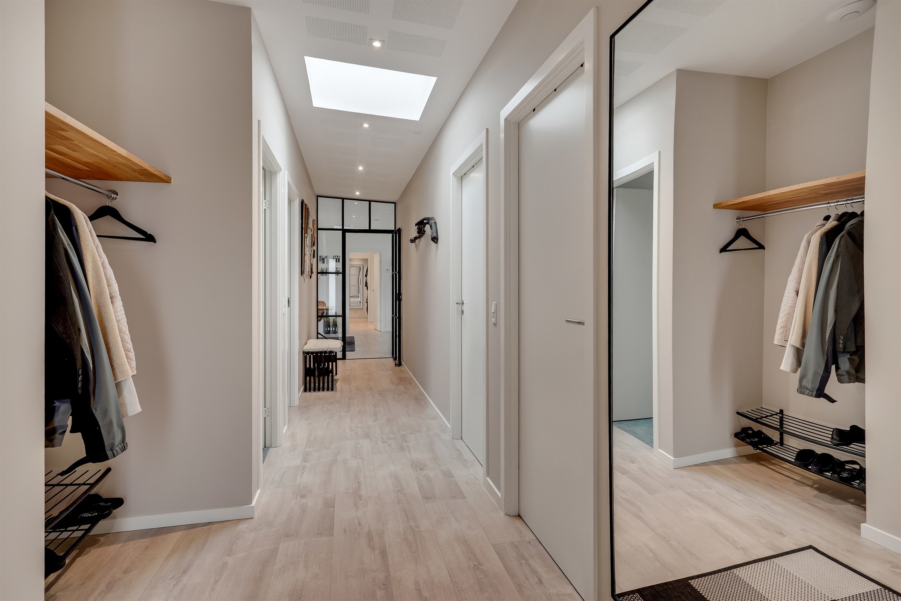 Fremhævet entré billede i fuldskærmstilstand. Billede af Søholm Parkvej 45, Glamsbjerg, 5620 Glamsbjerg