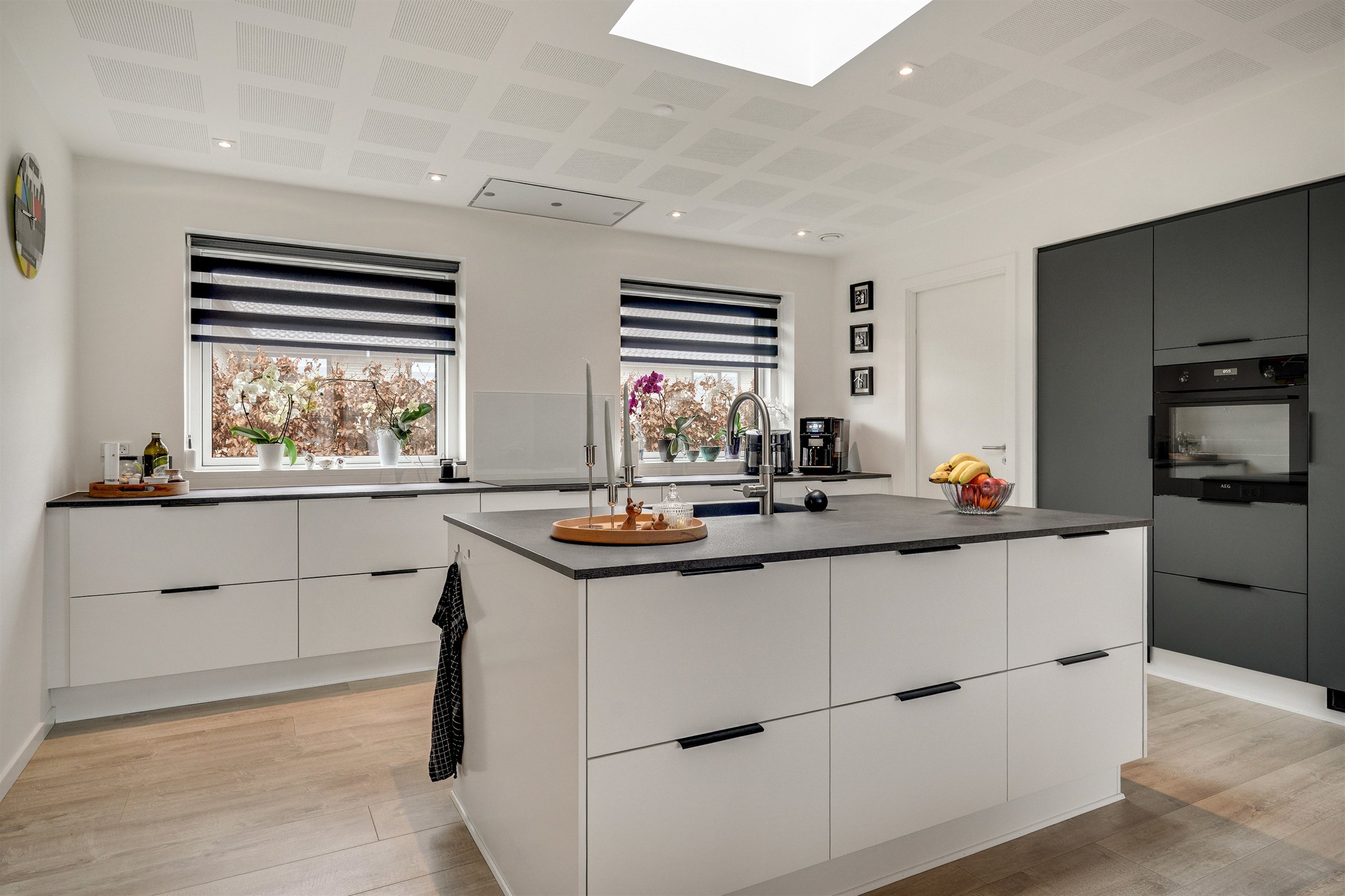 Miniaturebillede 2: køkken. Billede af Søholm Parkvej 45, Glamsbjerg, 5620 Glamsbjerg