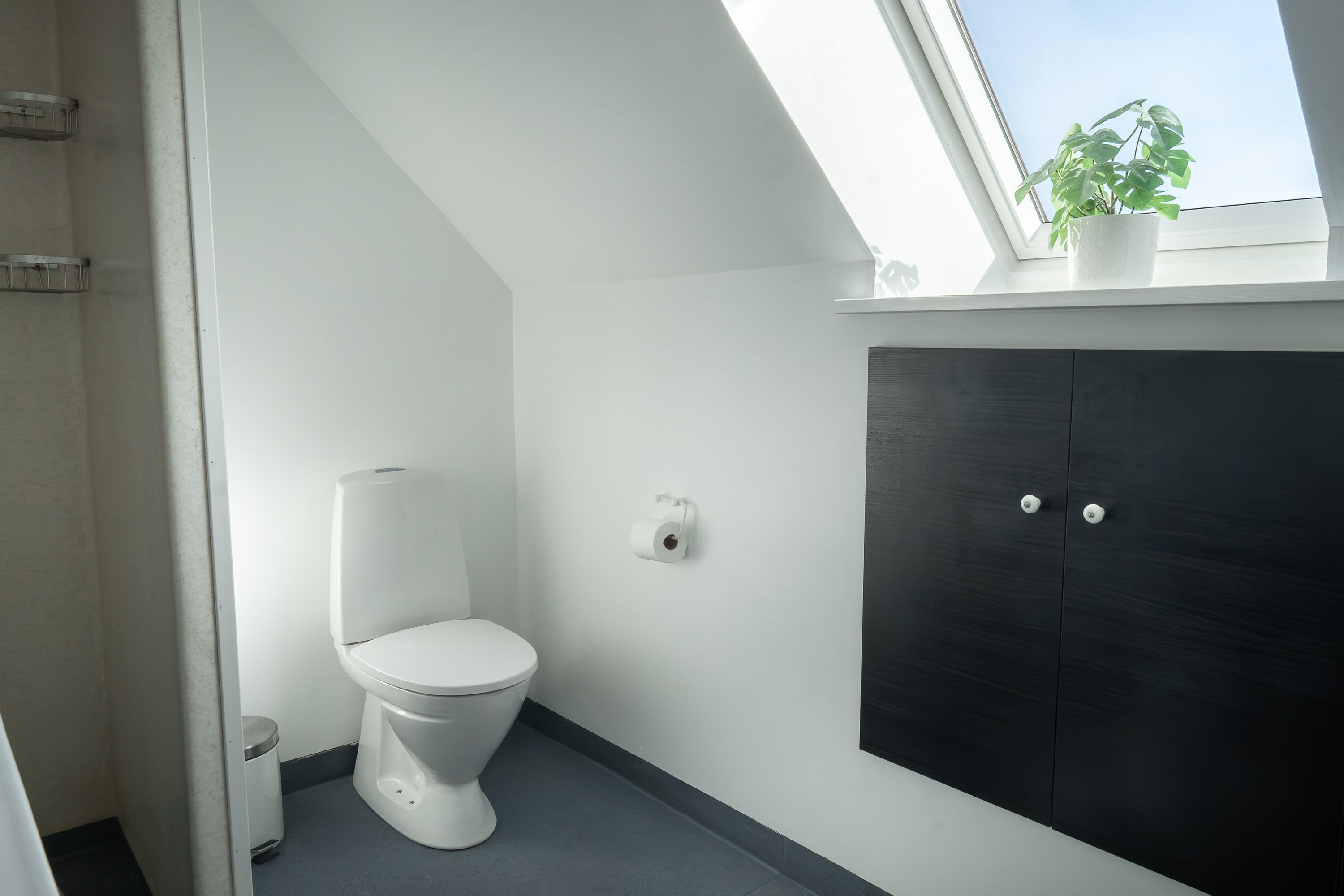 Fremhævet badeværelse billede i fuldskærmstilstand. Billede af Bjerregårdsvej 12, Erritsø, 7000 Fredericia