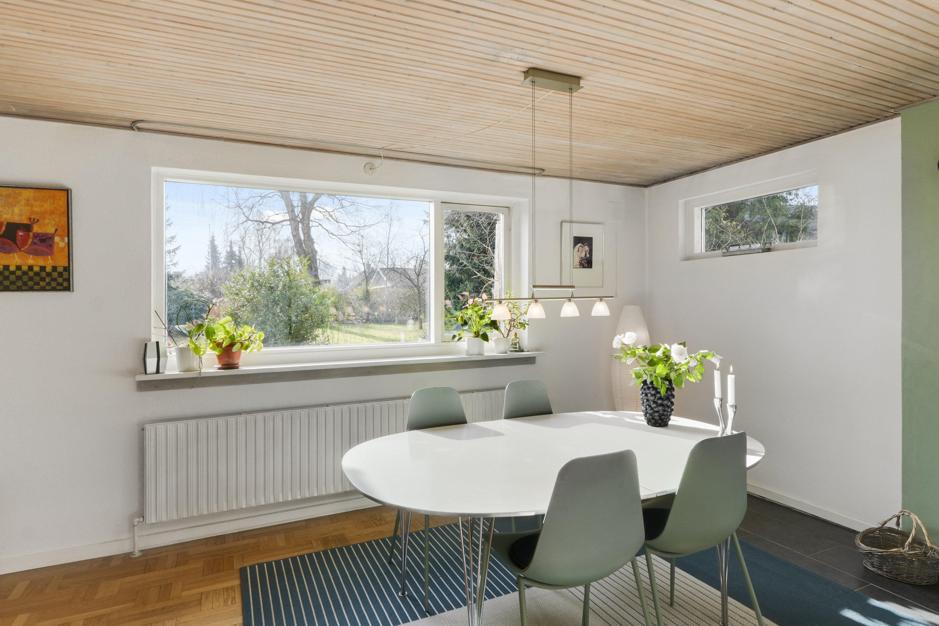 Fremhævet stue billede i fuldskærmstilstand. Billede af Rydtoften 32, 2750 Ballerup