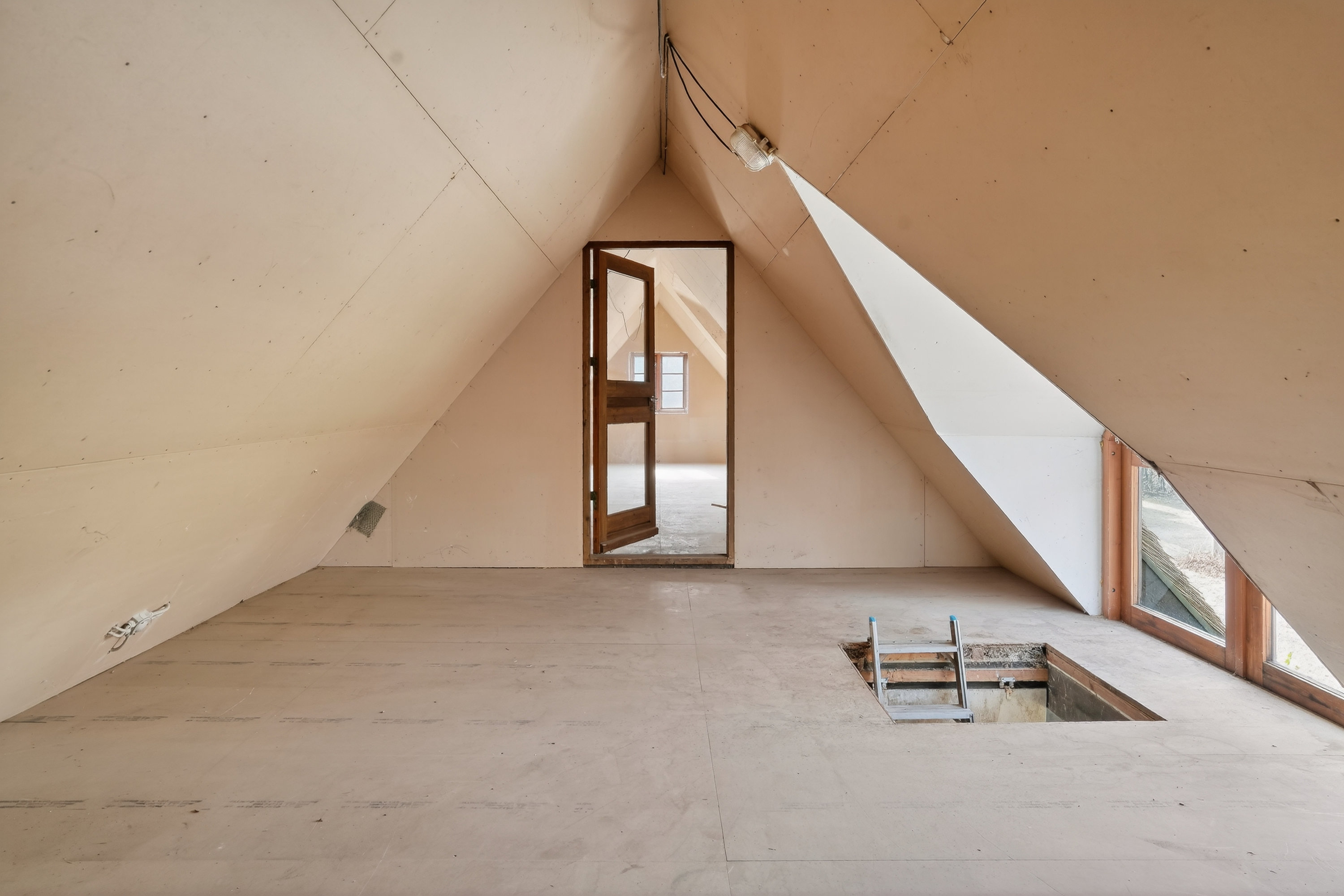 Fremhævet loft billede i fuldskærmstilstand. Billede af Hovmosevej 19, Gadevang, 3400 Hillerød