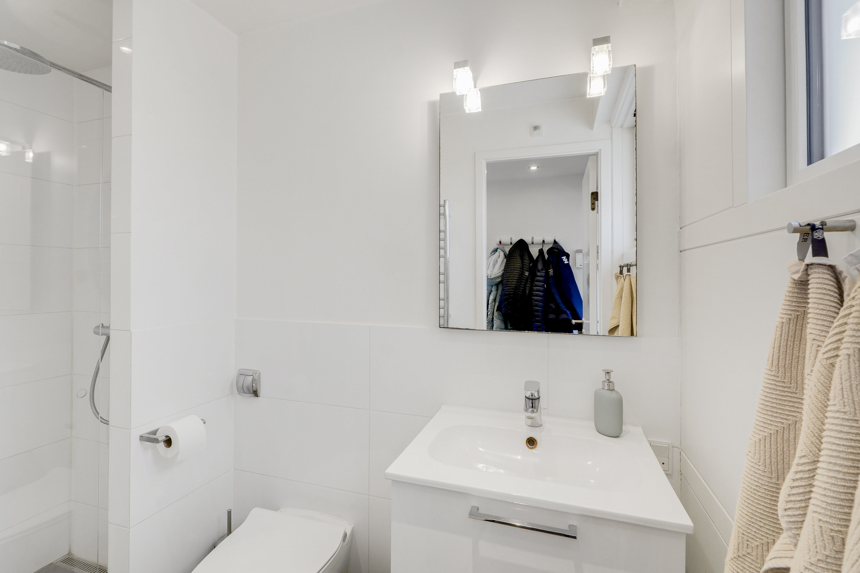 Fremhævet andet billede i fuldskærmstilstand. Billede af Axel Juels Alle 15, 2750 Ballerup