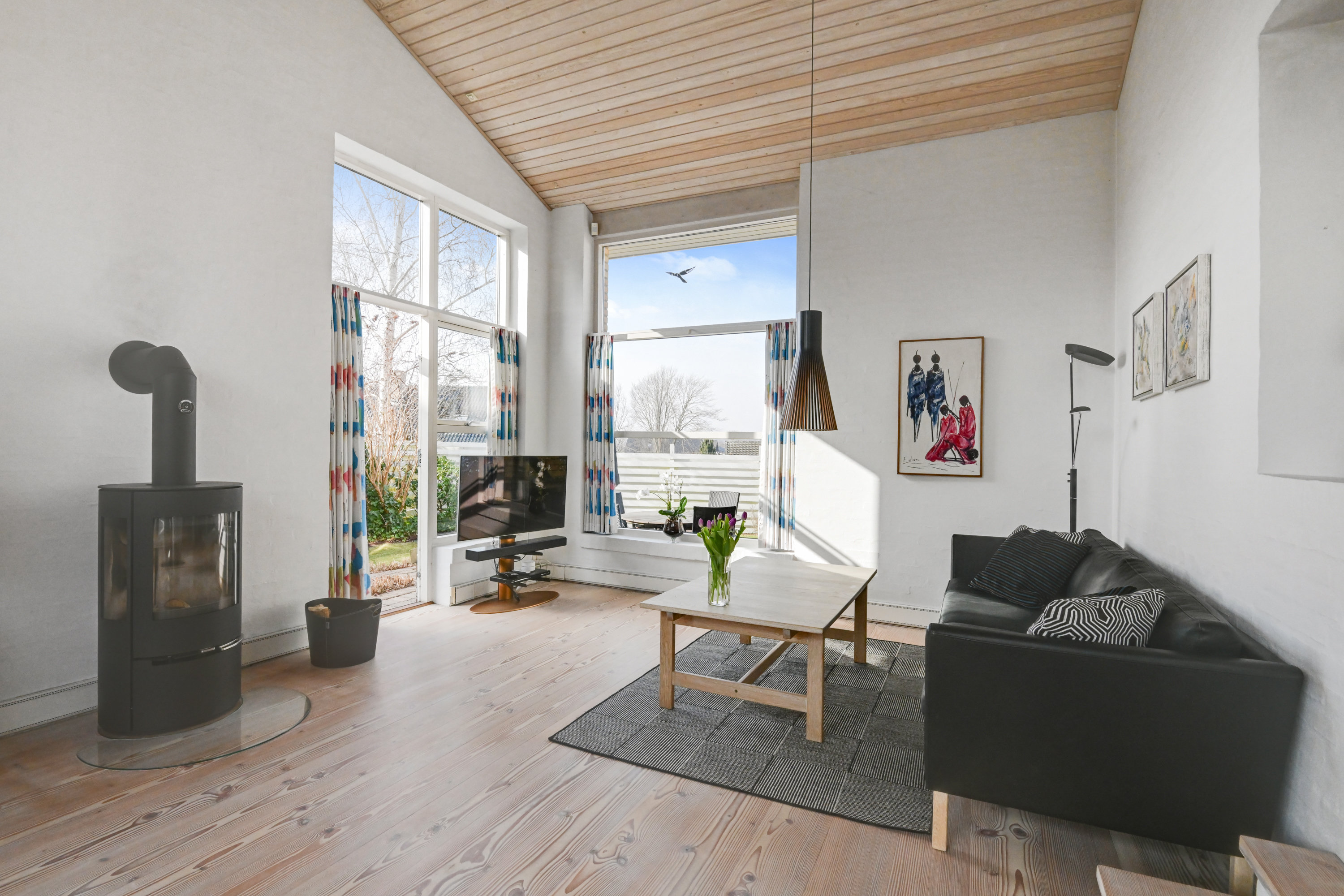 Fremhævet stue billede i fuldskærmstilstand. Billede af Soldraget 34, 3460 Birkerød