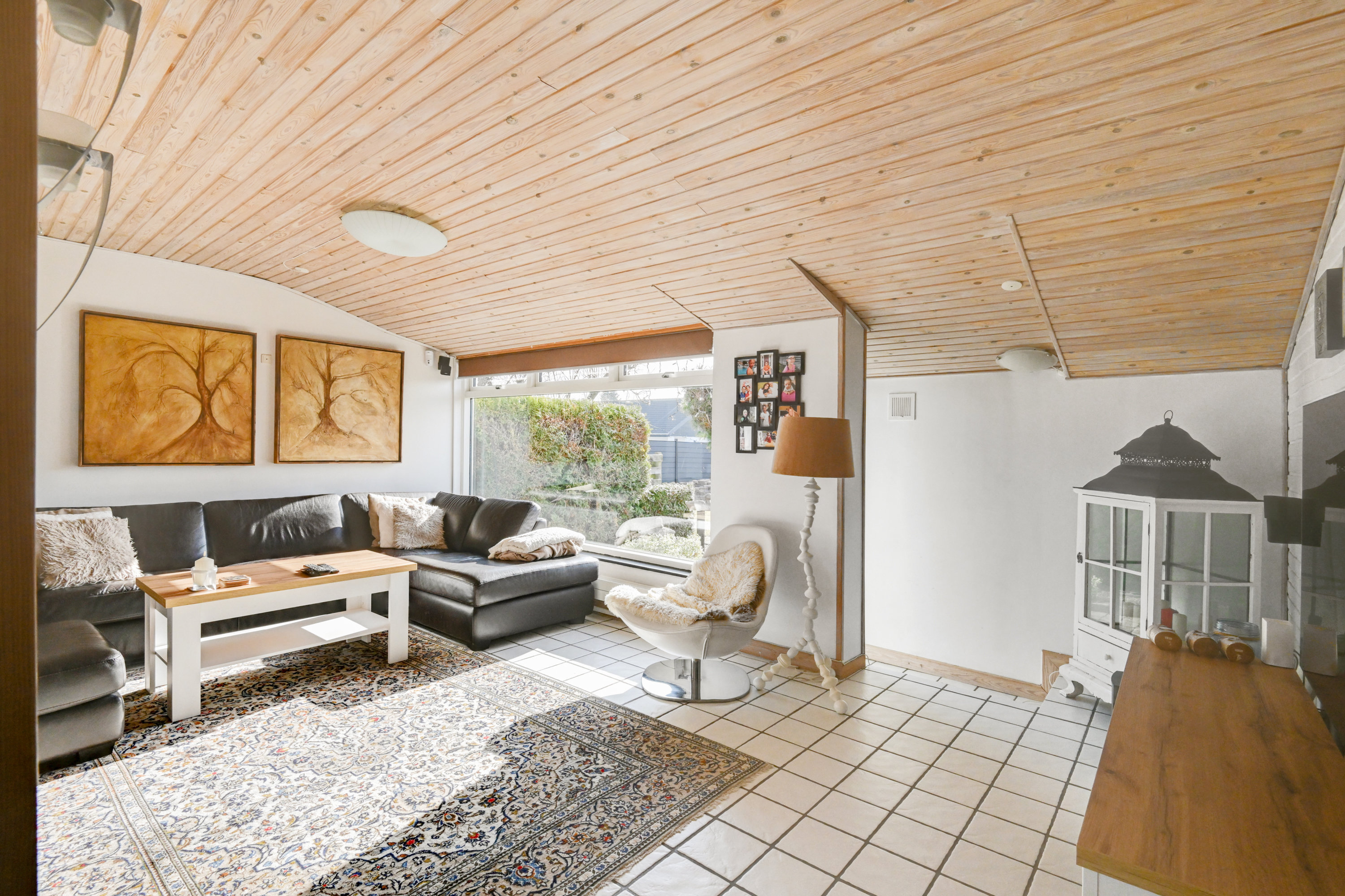 Fremhævet stue billede i fuldskærmstilstand. Billede af Lille Strandvej 3, 2635 Ishøj