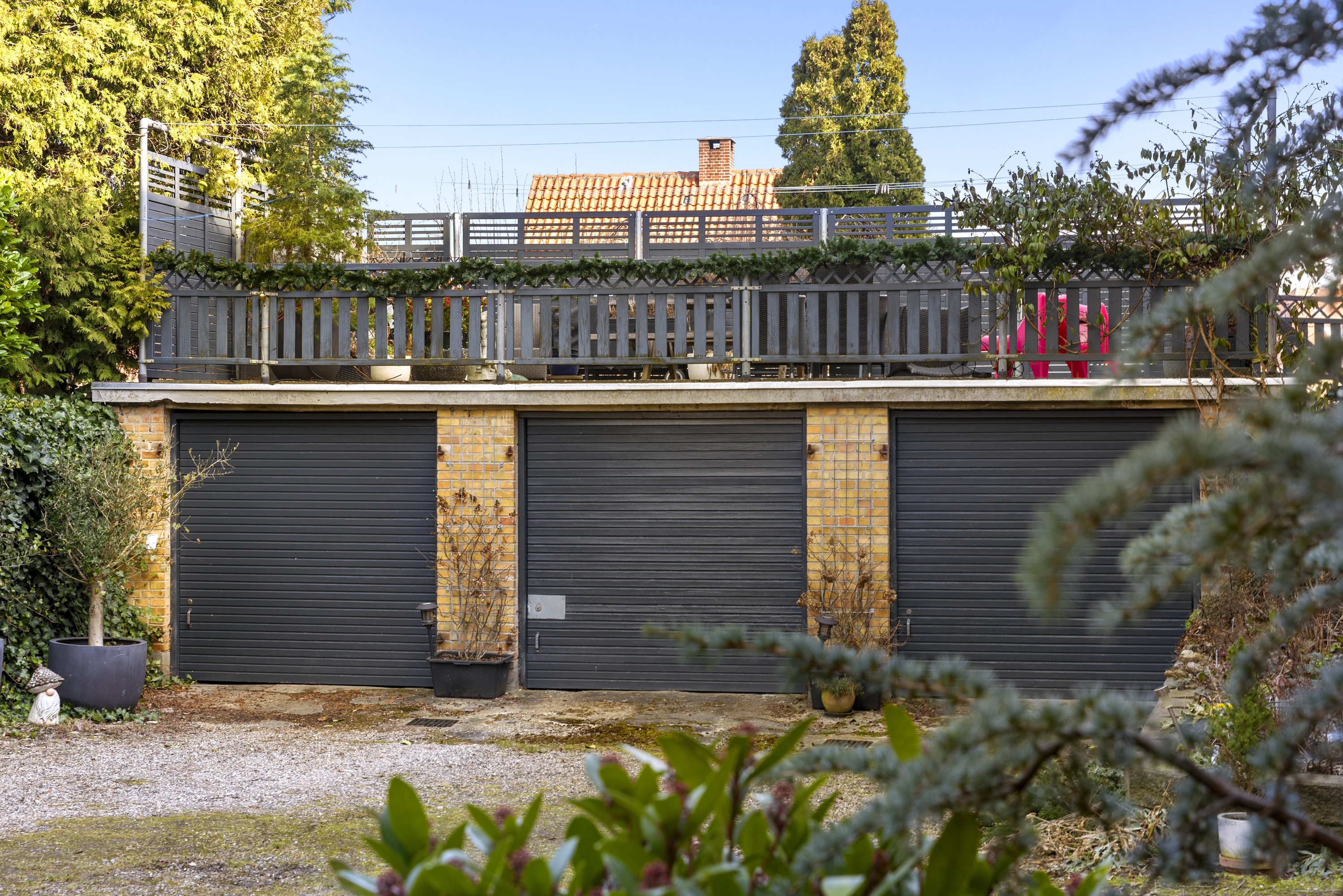 Fremhævet garage billede i fuldskærmstilstand. Billede af Helligkorsvej 18B, 1. tv., 4000 Roskilde