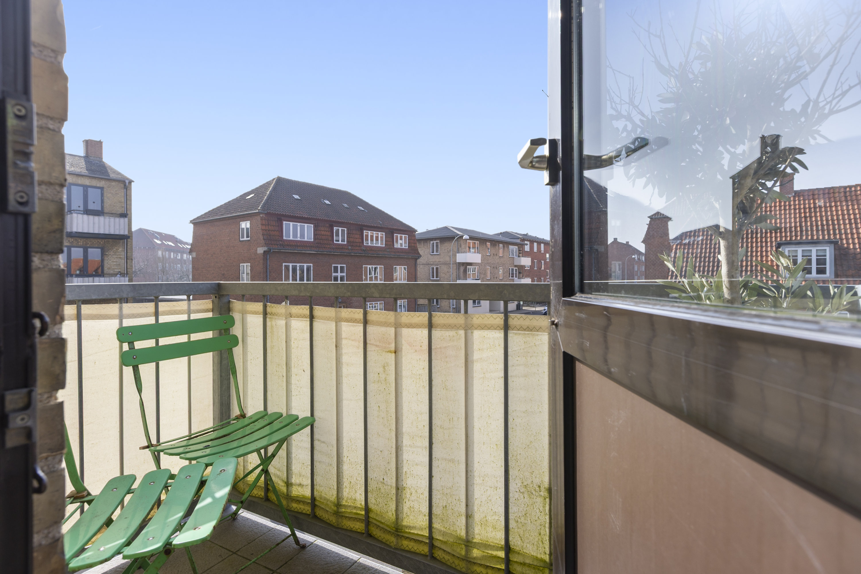 Fremhævet altan billede i fuldskærmstilstand. Billede af Helligkorsvej 18B, 1. tv., 4000 Roskilde