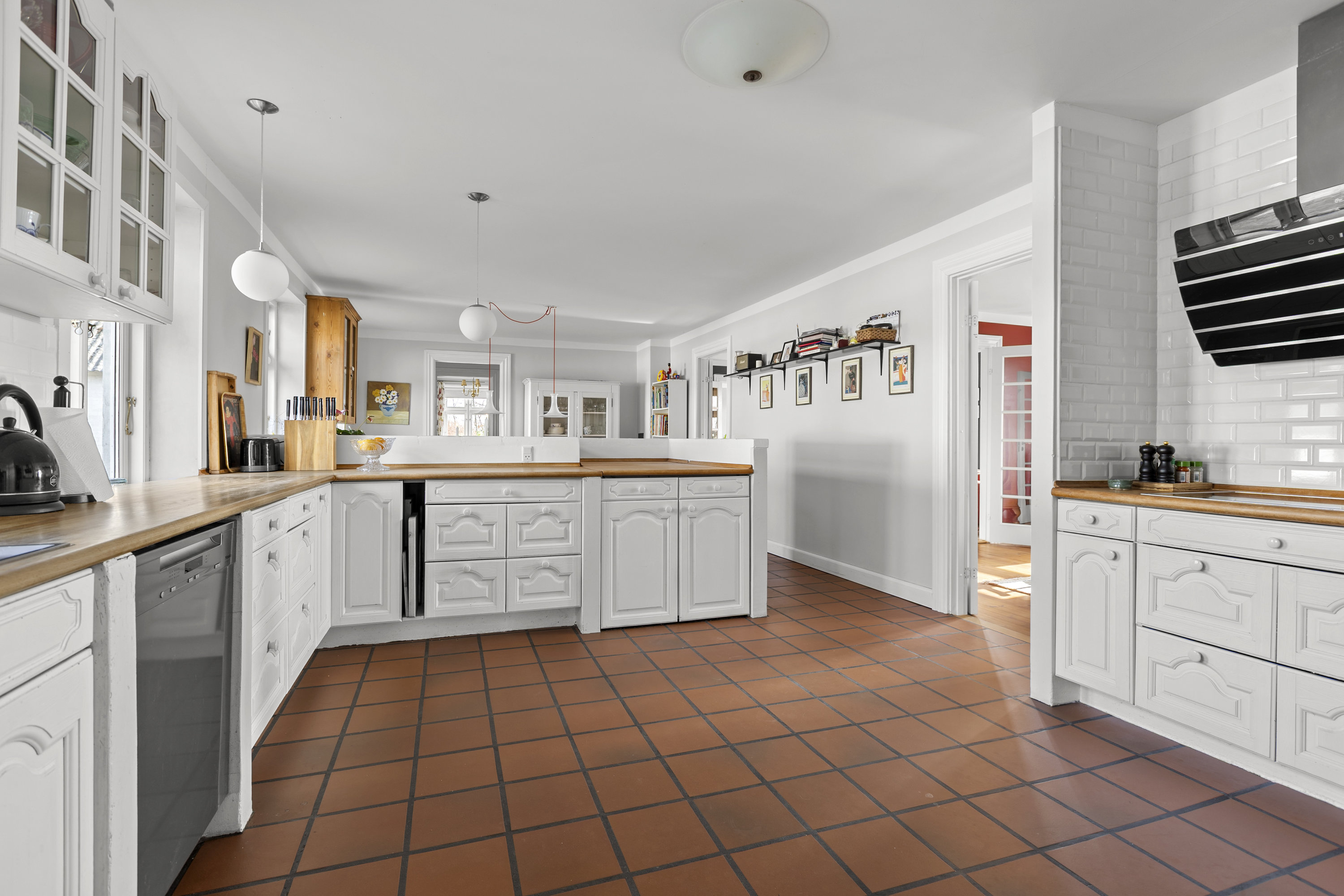 Fremhævet køkken billede i fuldskærmstilstand. Billede af Nordvejen 3, Vellerup, 4050 Skibby