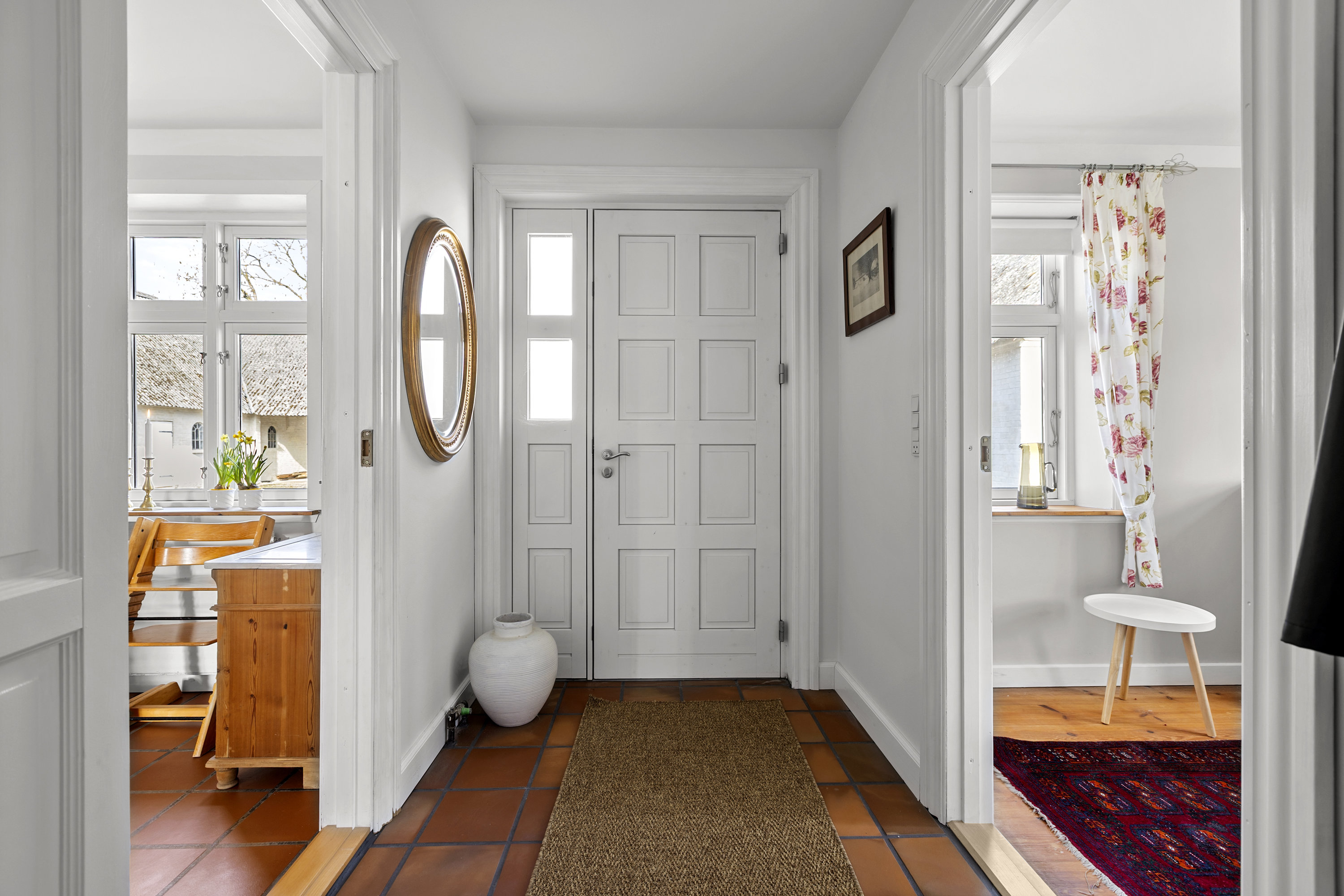 Fremhævet gang billede i fuldskærmstilstand. Billede af Nordvejen 3, Vellerup, 4050 Skibby