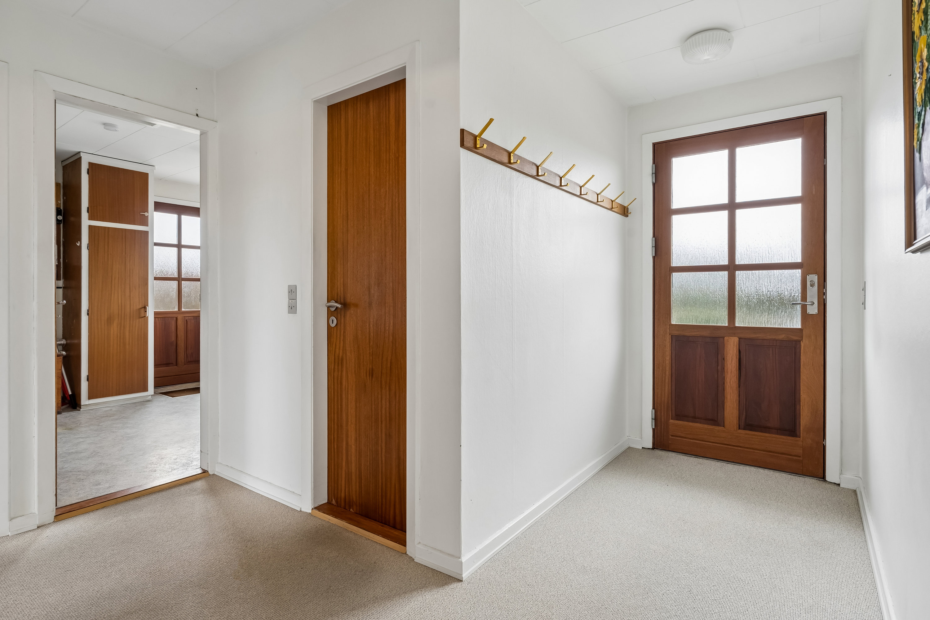 Fremhævet gang billede i fuldskærmstilstand. Billede af Spættevej 1, Ø Snede, 8723 Løsning