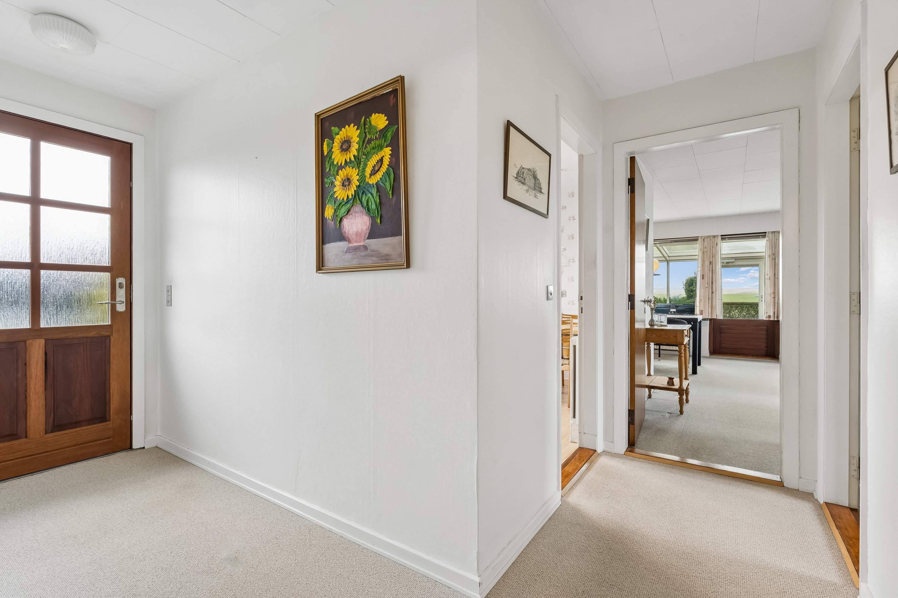 Fremhævet gang billede i fuldskærmstilstand. Billede af Spættevej 1, Ø Snede, 8723 Løsning