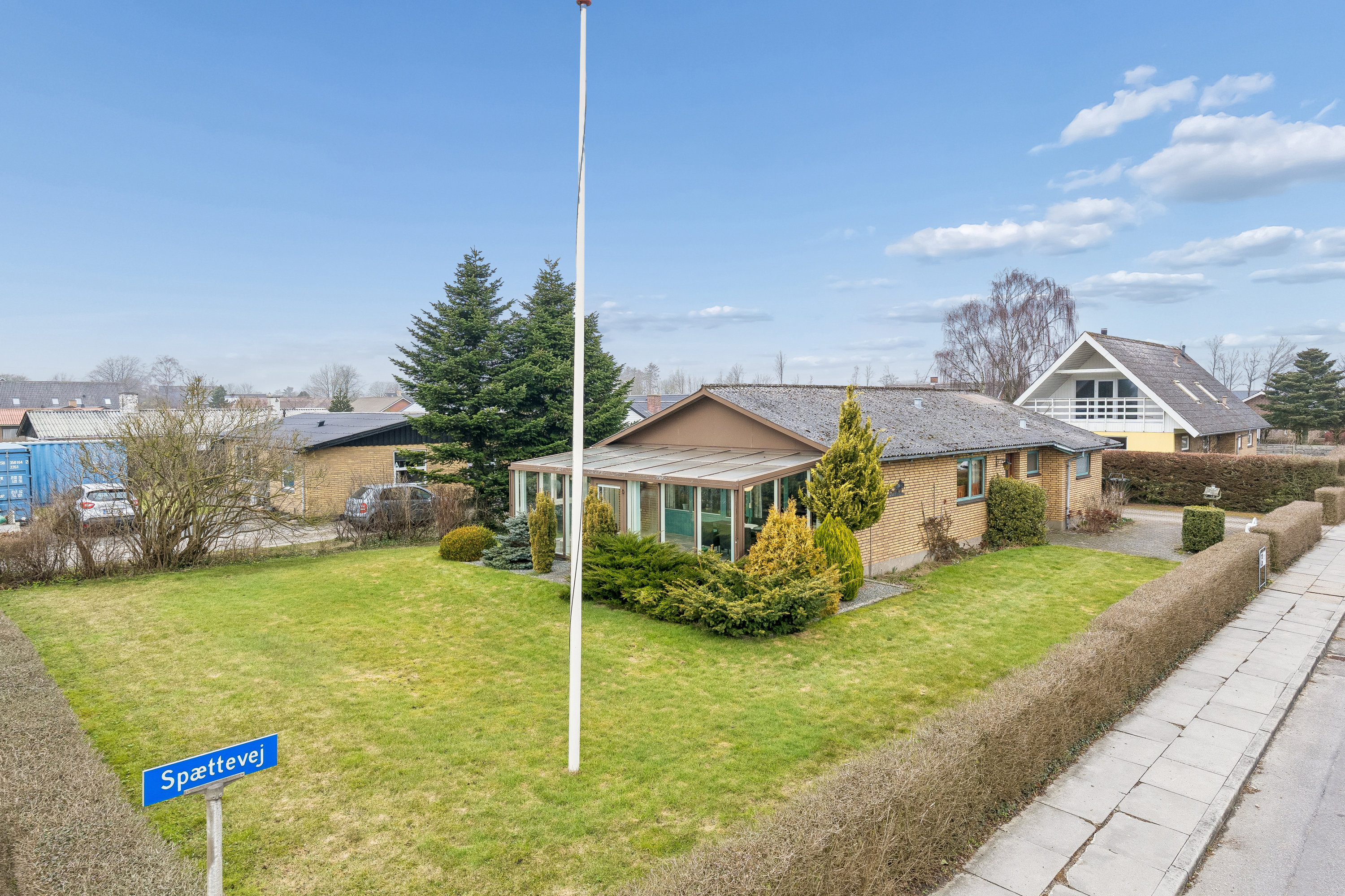 Miniaturebillede 1: ejendommen. Billede af Spættevej 1, Ø Snede, 8723 Løsning