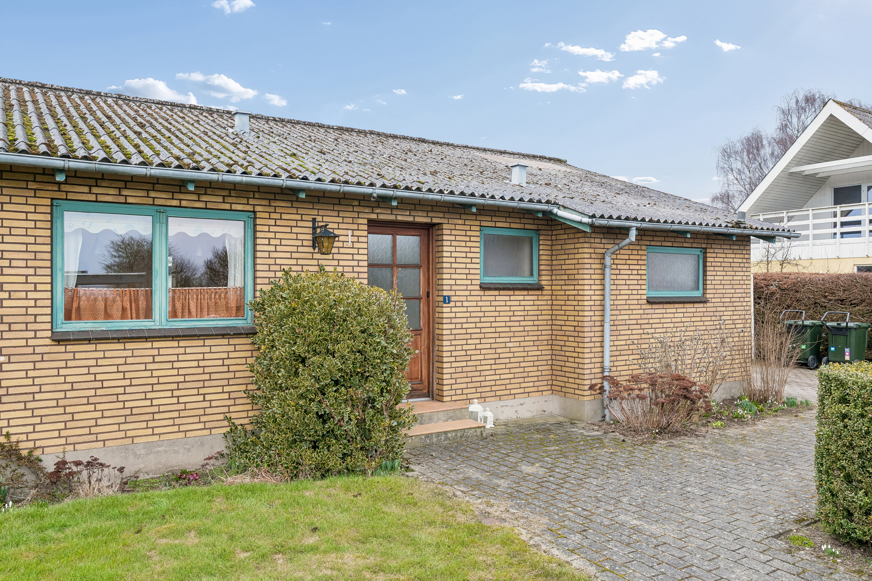 Fremhævet ejendommen billede i fuldskærmstilstand. Billede af Spættevej 1, Ø Snede, 8723 Løsning