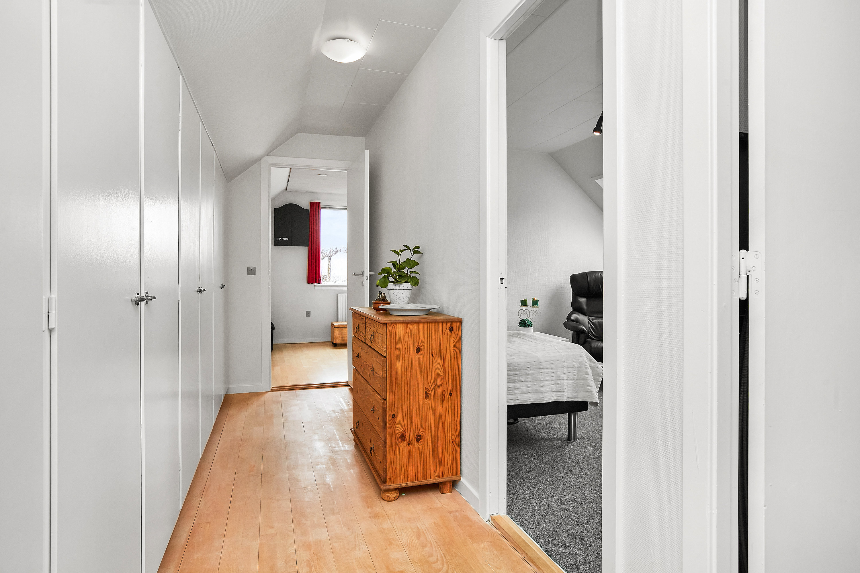 Fremhævet mellemgang billede i fuldskærmstilstand. Billede af Grønbjergvej 2, 8700 Horsens