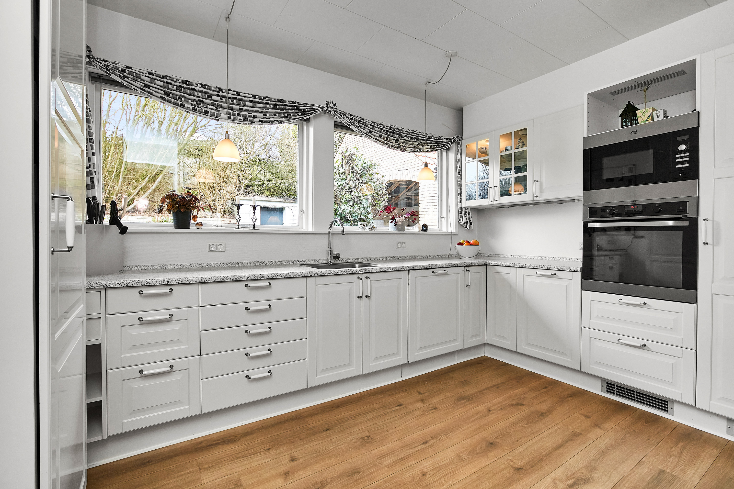 Fremhævet køkken billede i fuldskærmstilstand. Billede af Grønbjergvej 2, 8700 Horsens