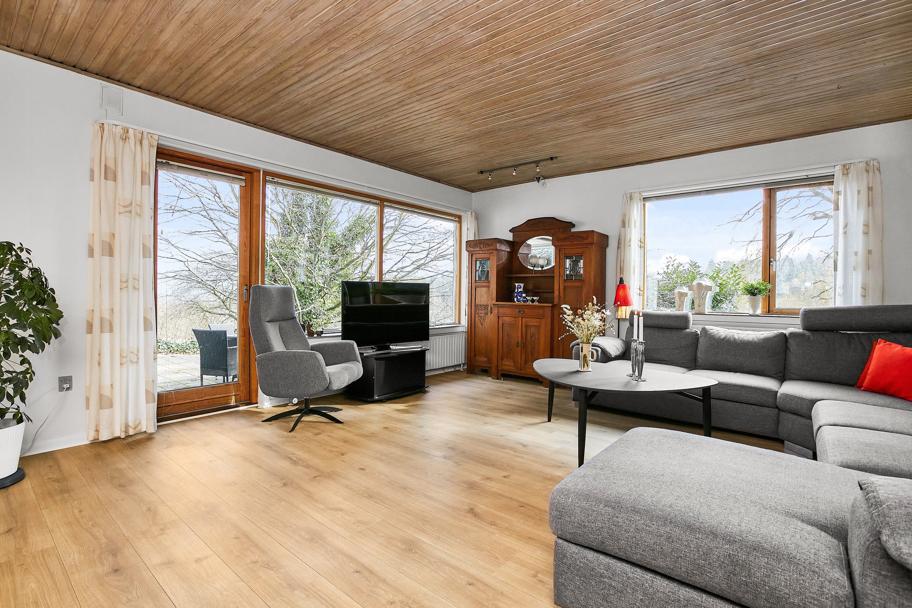 Fremhævet stue billede i fuldskærmstilstand. Billede af Grønbjergvej 2, 8700 Horsens