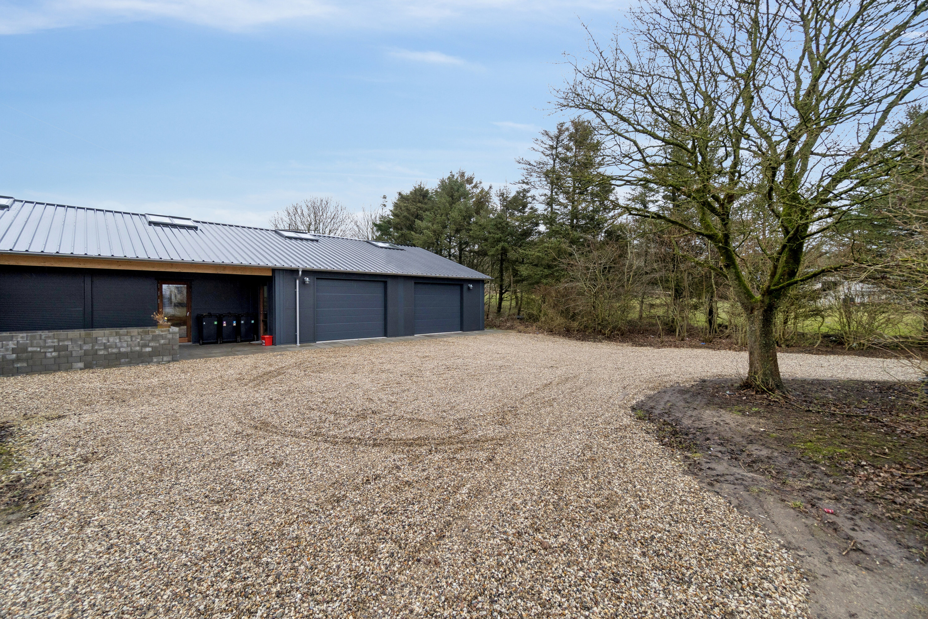 Fremhævet udendørs billede i fuldskærmstilstand. Billede af Snedstedvej 124, 7752 Snedsted