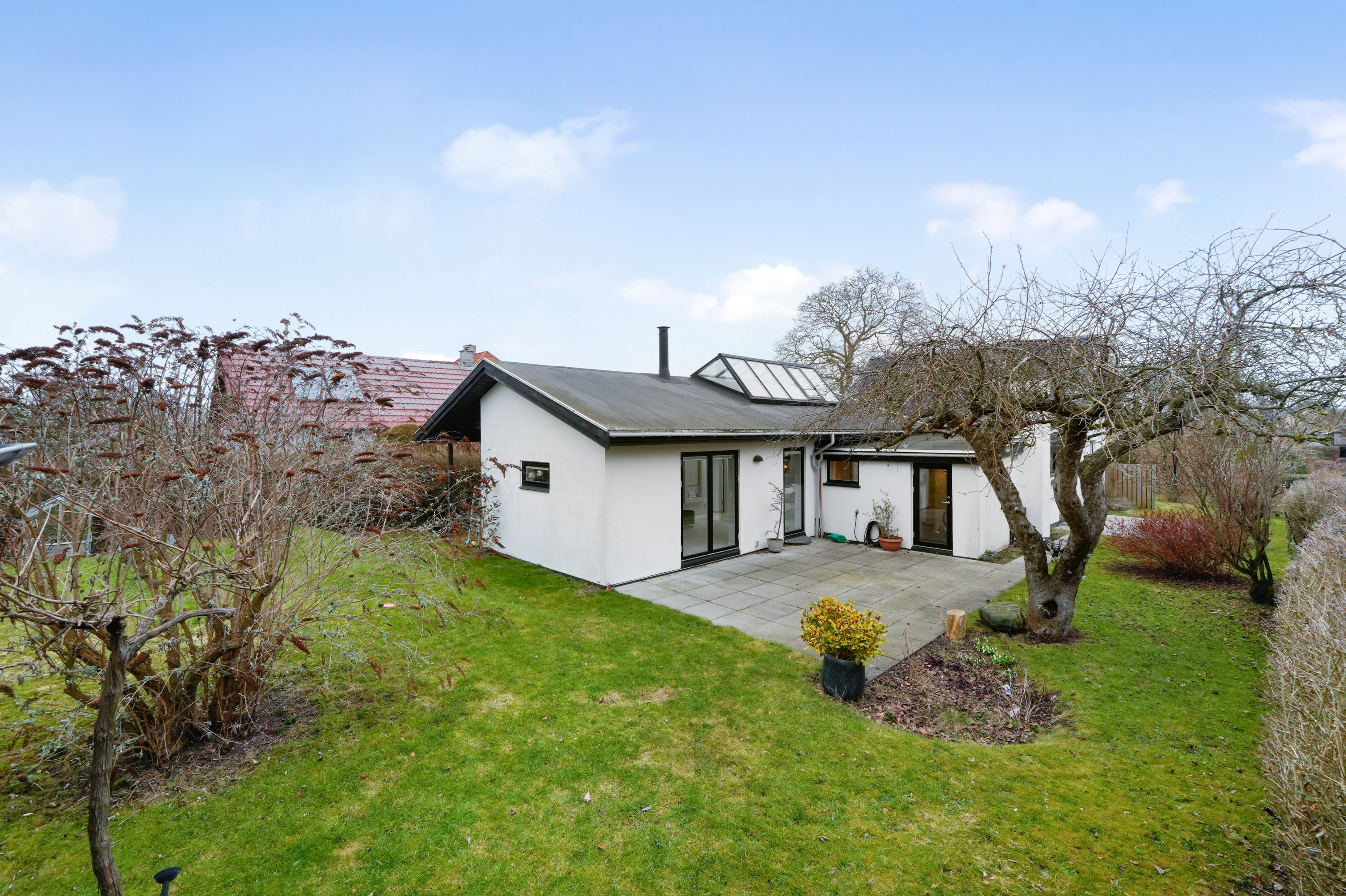 Fremhævet facade billede i fuldskærmstilstand. Billede af Grænsevej 24, 2650 Hvidovre