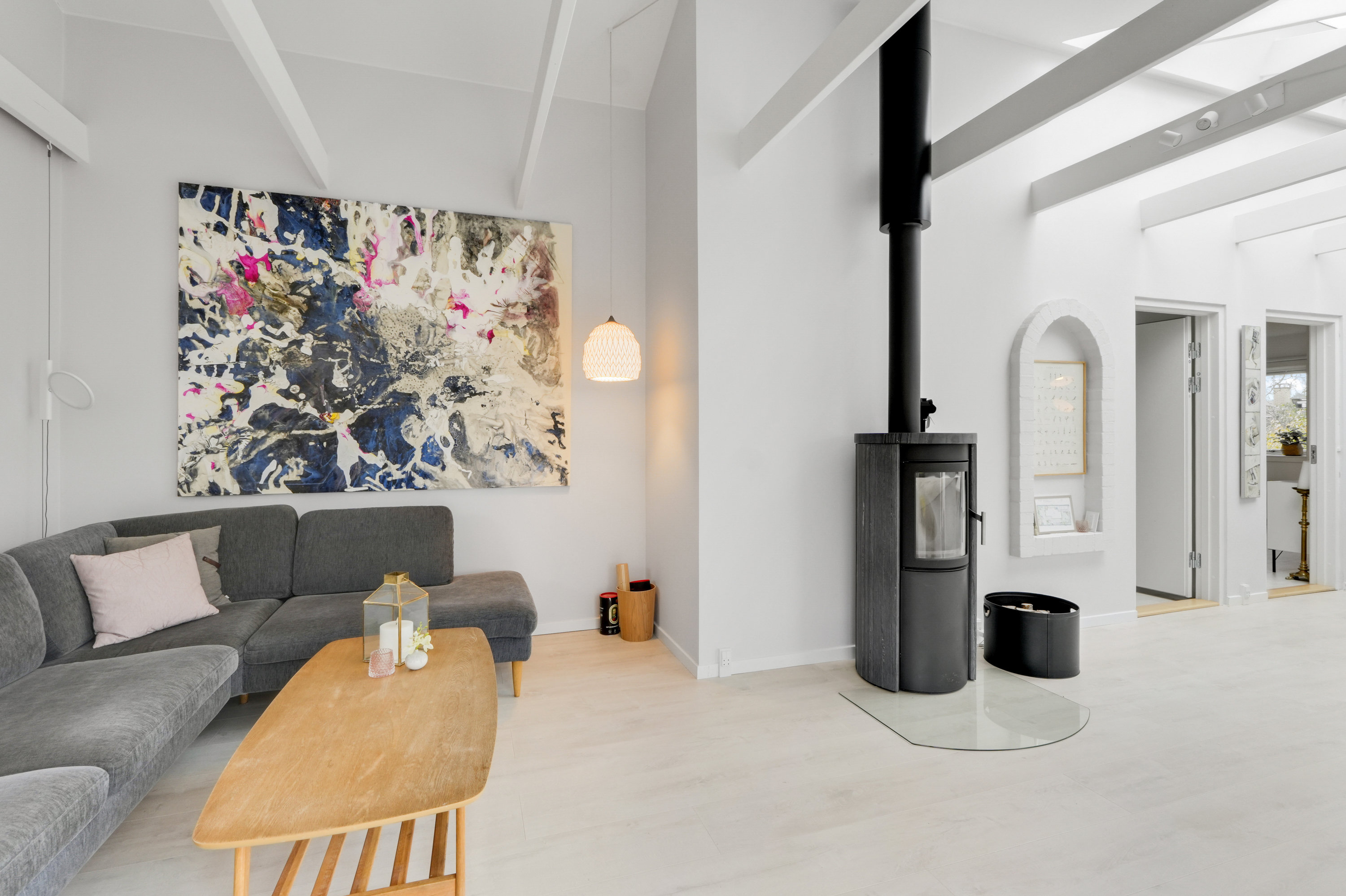 Fremhævet stue billede i fuldskærmstilstand. Billede af Grænsevej 24, 2650 Hvidovre