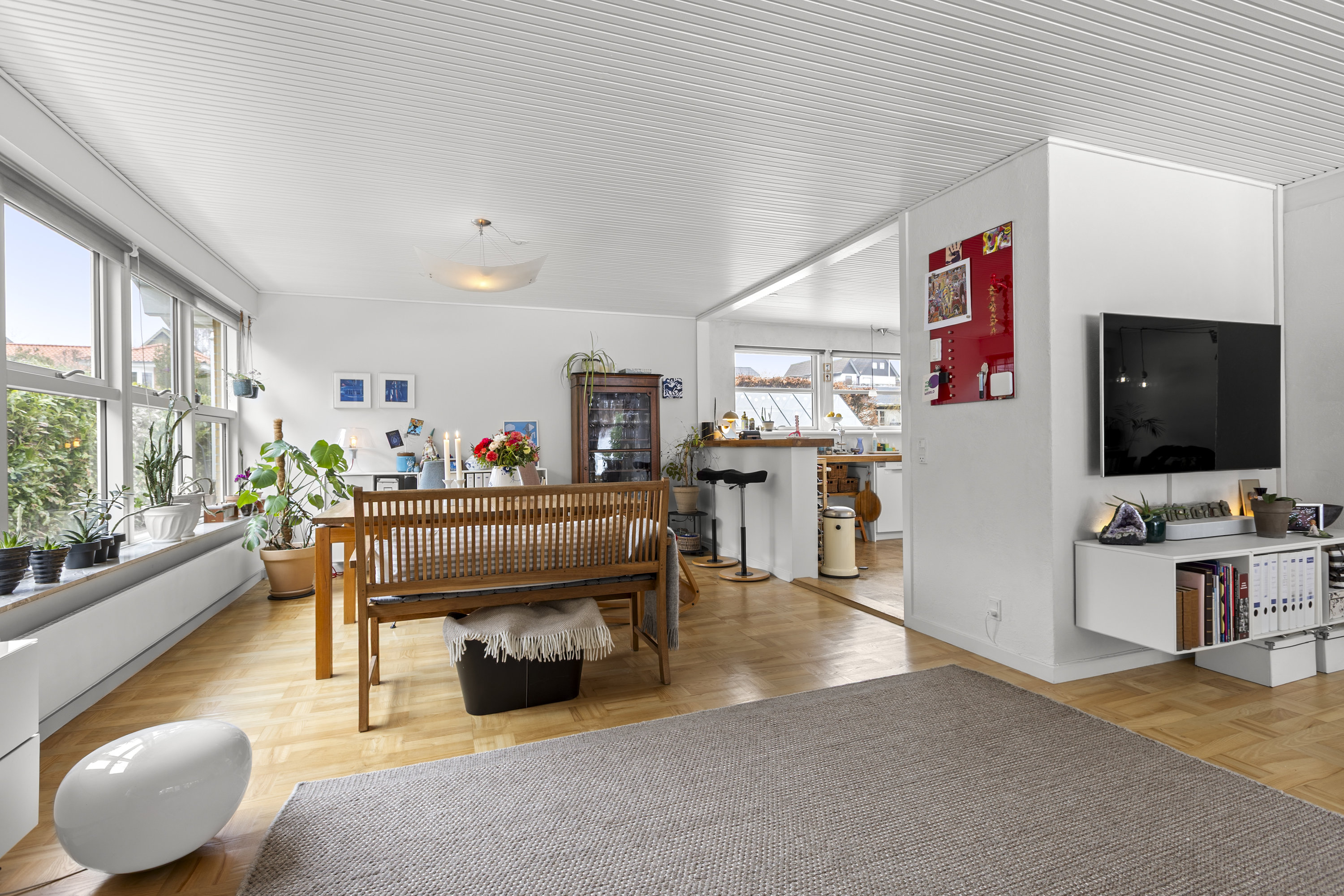 Fremhævet stue billede i fuldskærmstilstand. Billede af Granlystien 23, 4400 Kalundborg