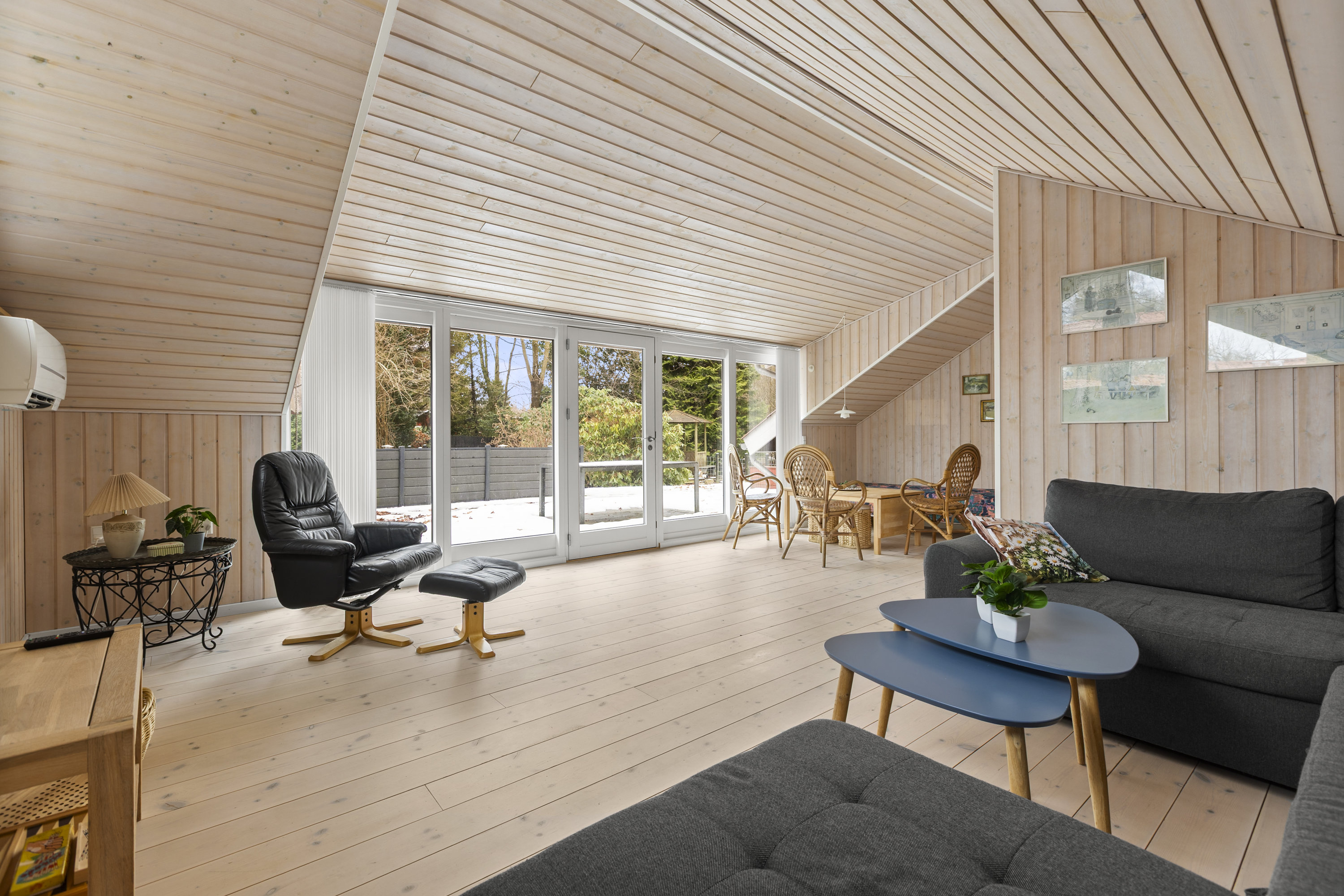 Fremhævet stue billede i fuldskærmstilstand. Billede af Strandbjerggårdsvej 29, 4400 Kalundborg