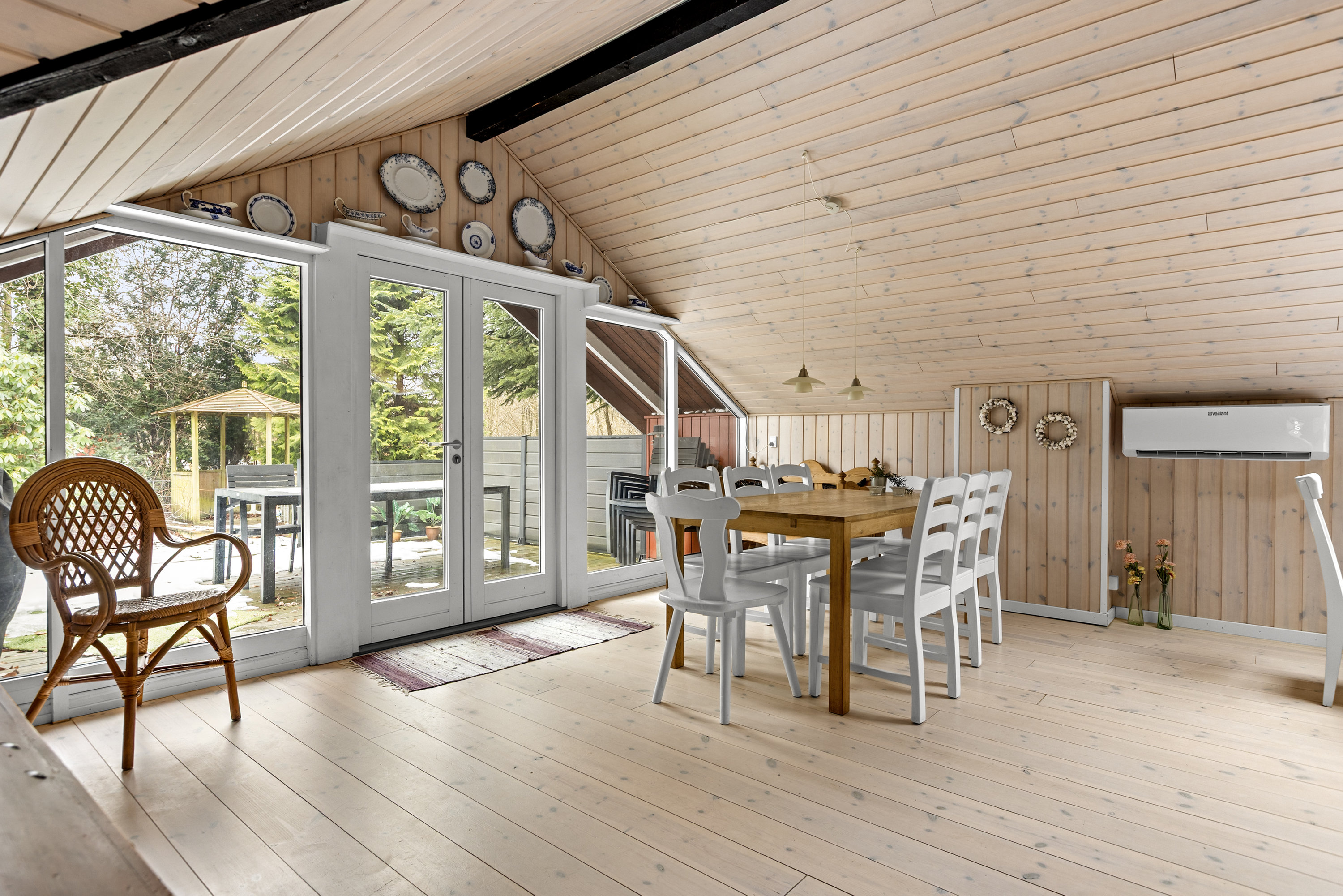 Fremhævet stue billede i fuldskærmstilstand. Billede af Strandbjerggårdsvej 29, 4400 Kalundborg