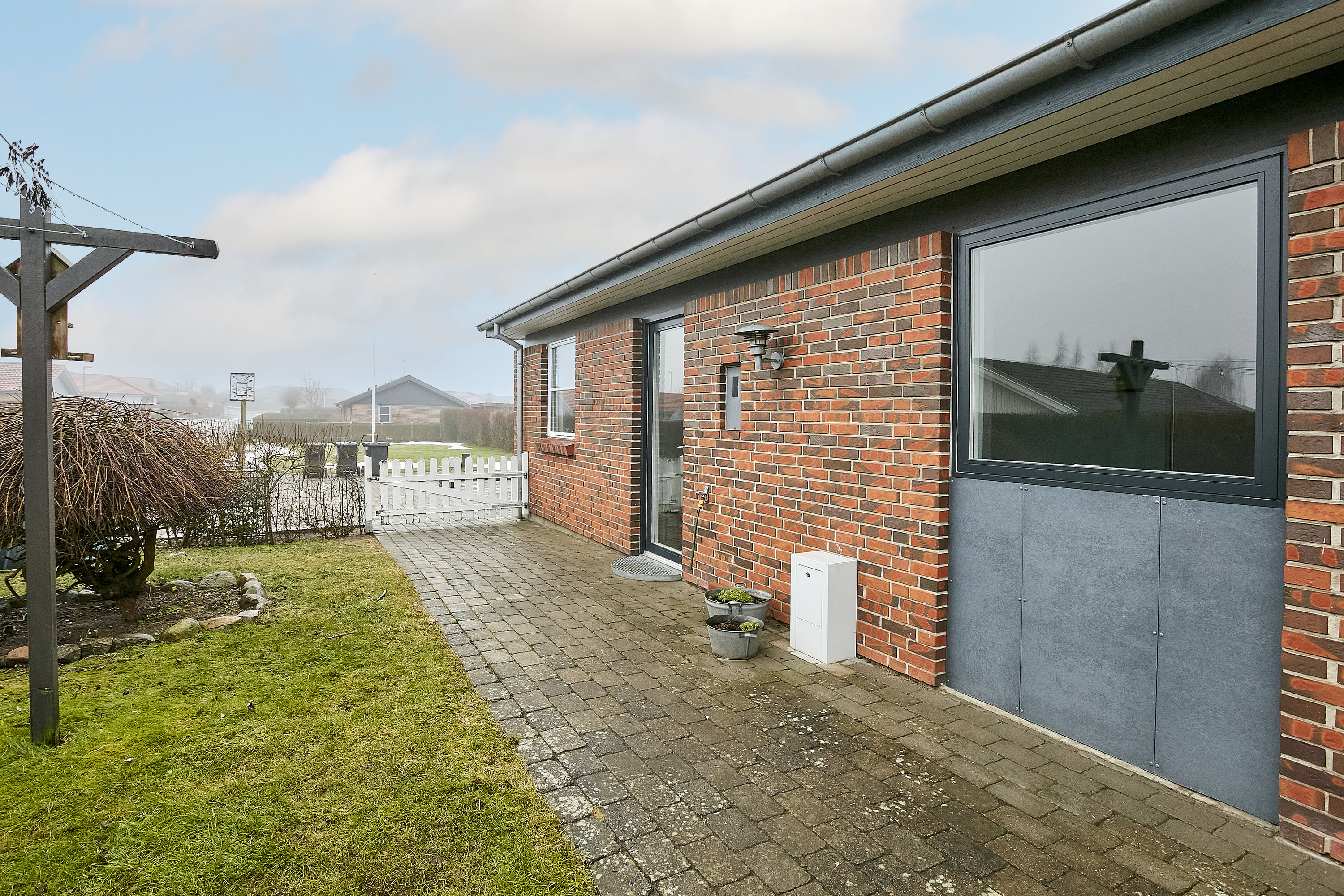 Fremhævet facade billede i fuldskærmstilstand. Billede af Krokusvej 77, Tyrsted, 8700 Horsens