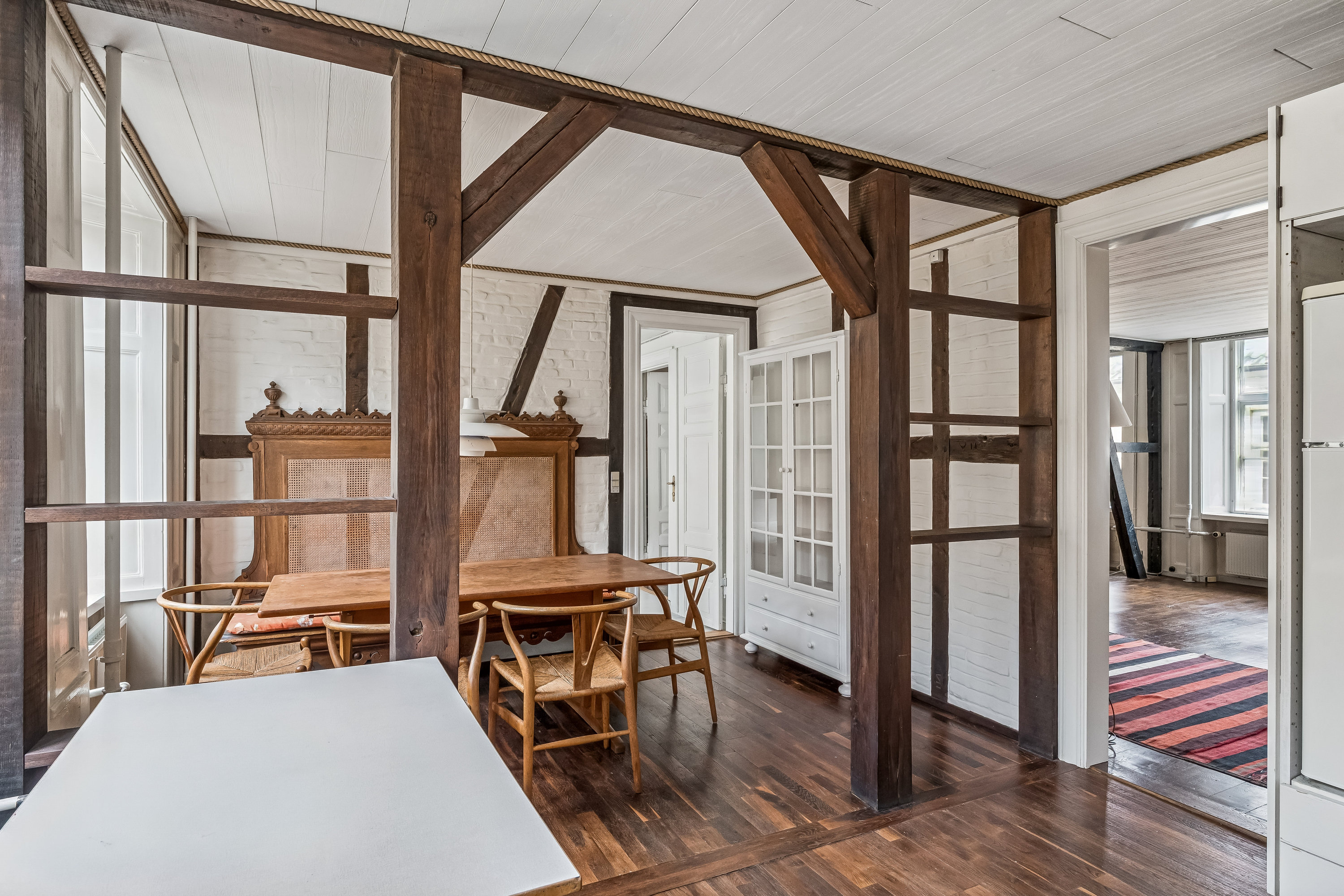 Fremhævet spisestue billede i fuldskærmstilstand. Billede af Niels Hemmingsens Gade 32, 2. tv., 1153 København K