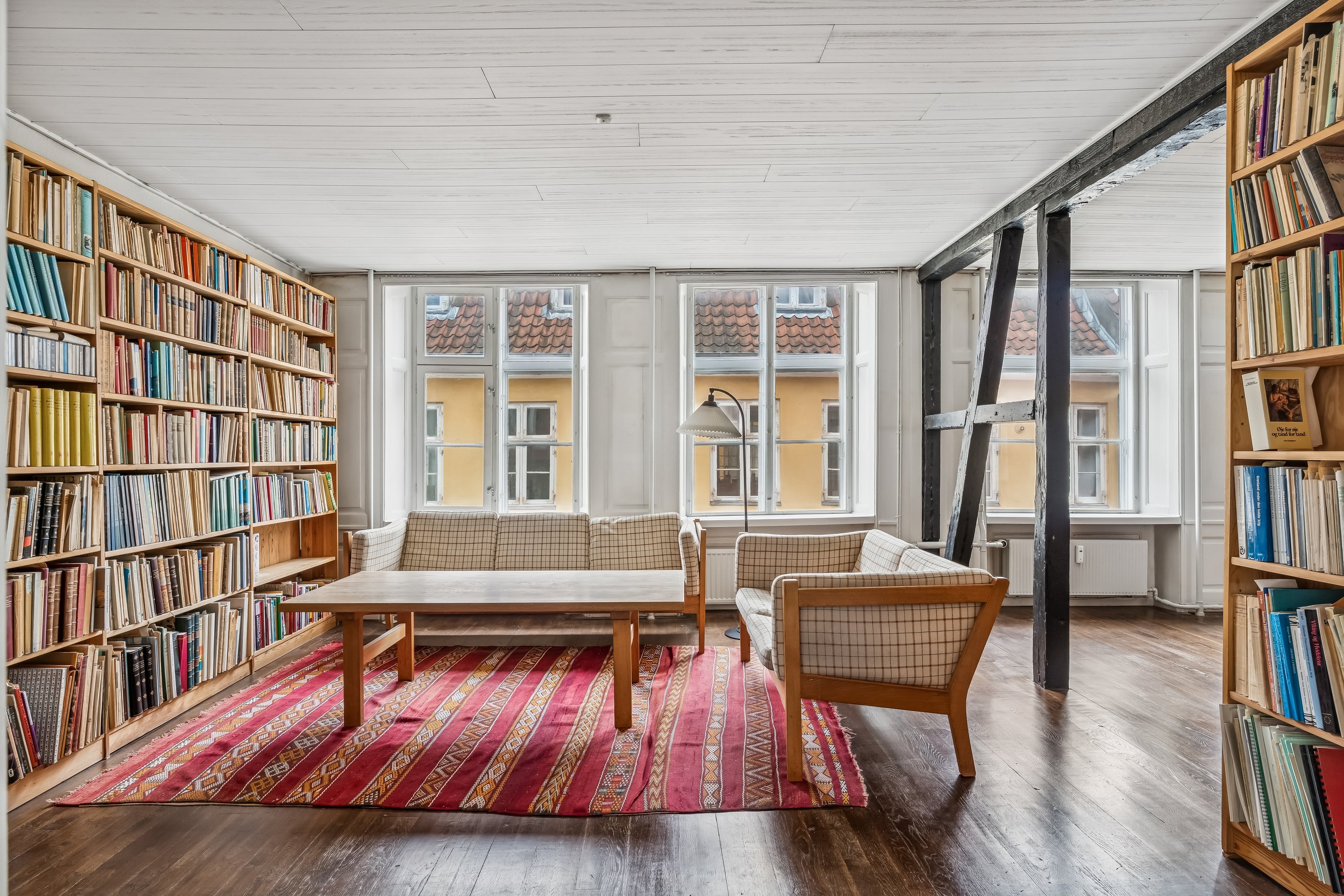 Fremhævet stue billede i fuldskærmstilstand. Billede af Niels Hemmingsens Gade 32, 2. tv., 1153 København K