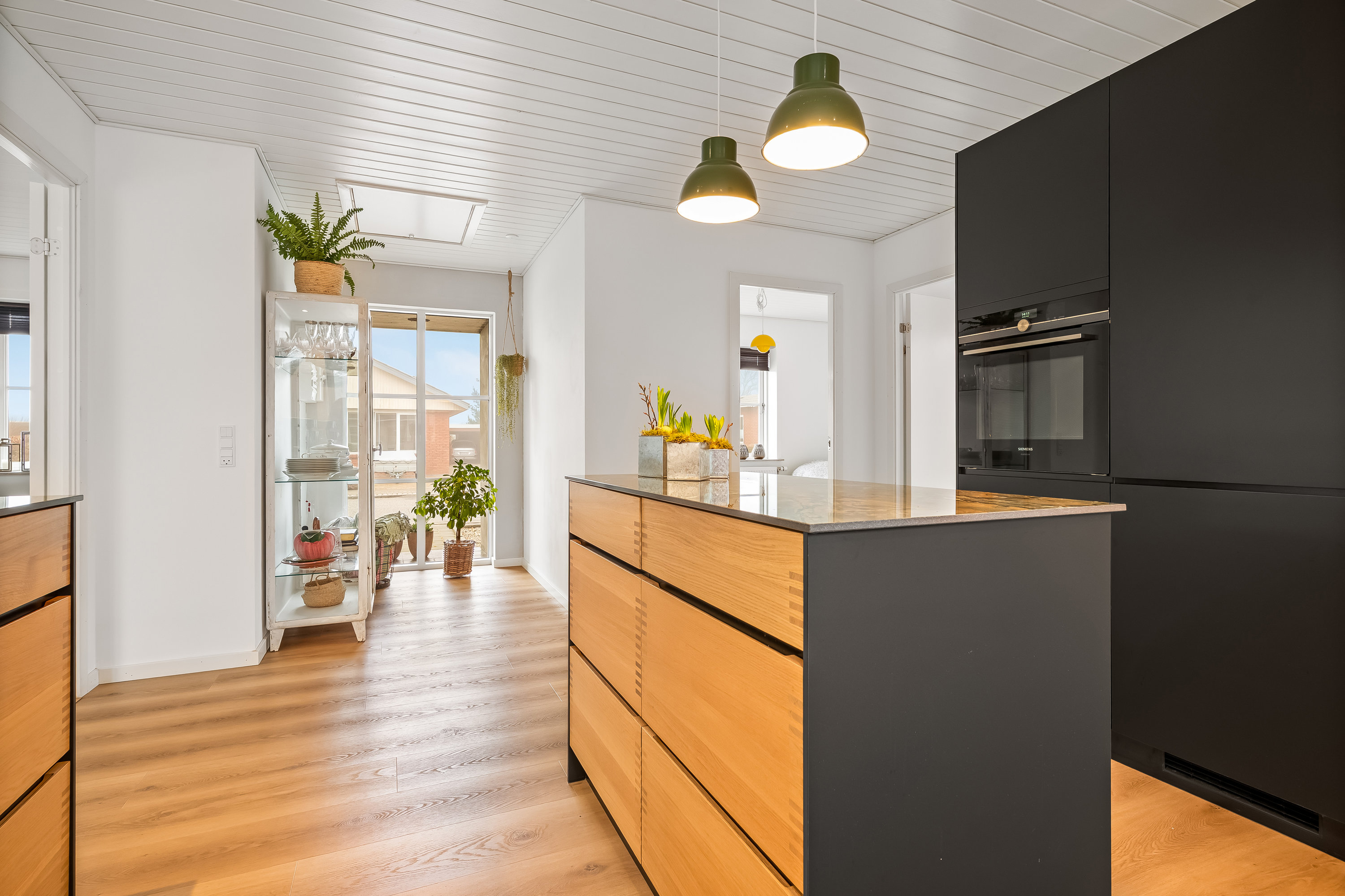 Fremhævet køkken billede i fuldskærmstilstand. Billede af Stenshøj 3, 6950 Ringkøbing