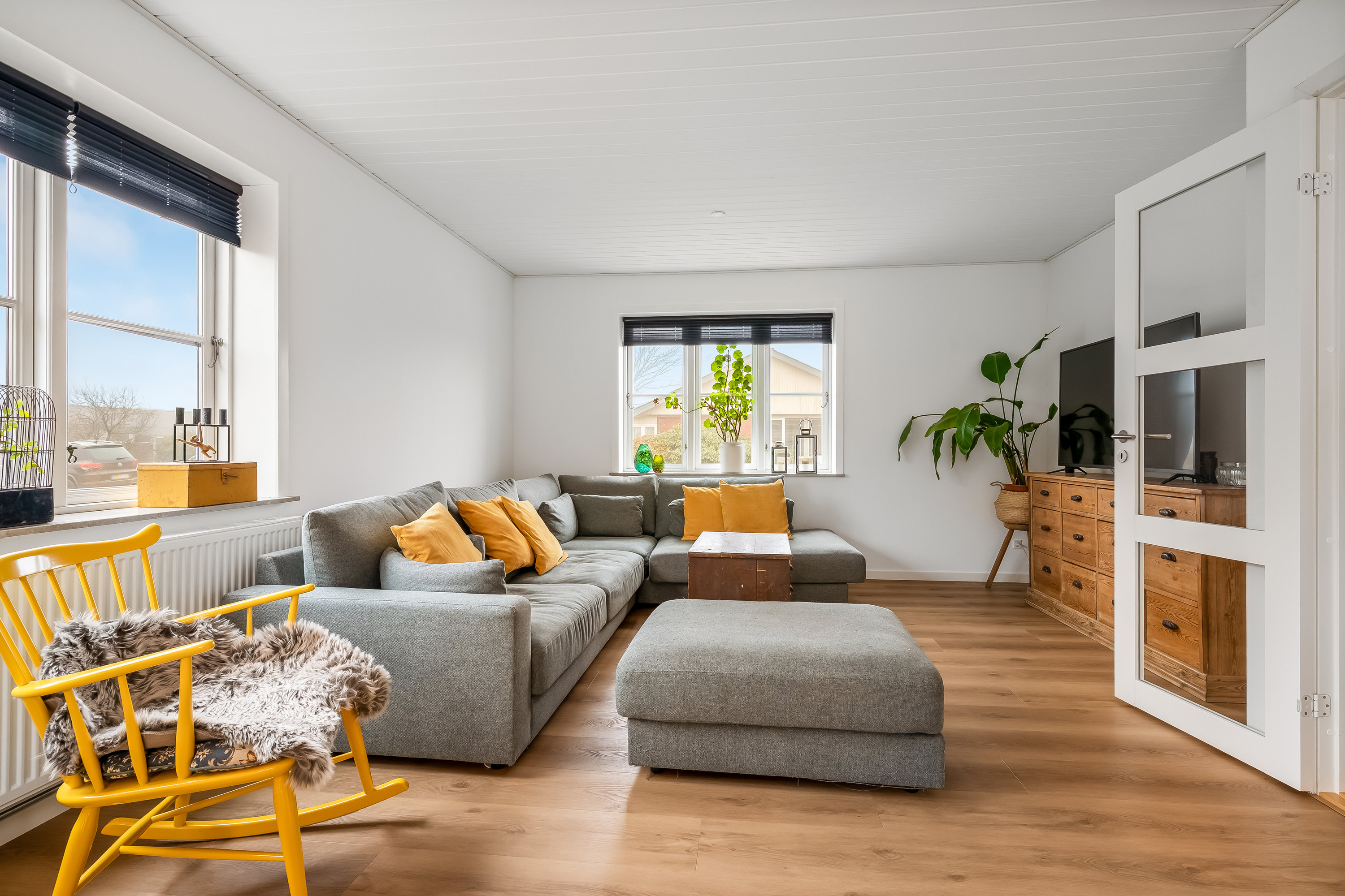 Fremhævet stue billede i fuldskærmstilstand. Billede af Stenshøj 3, 6950 Ringkøbing