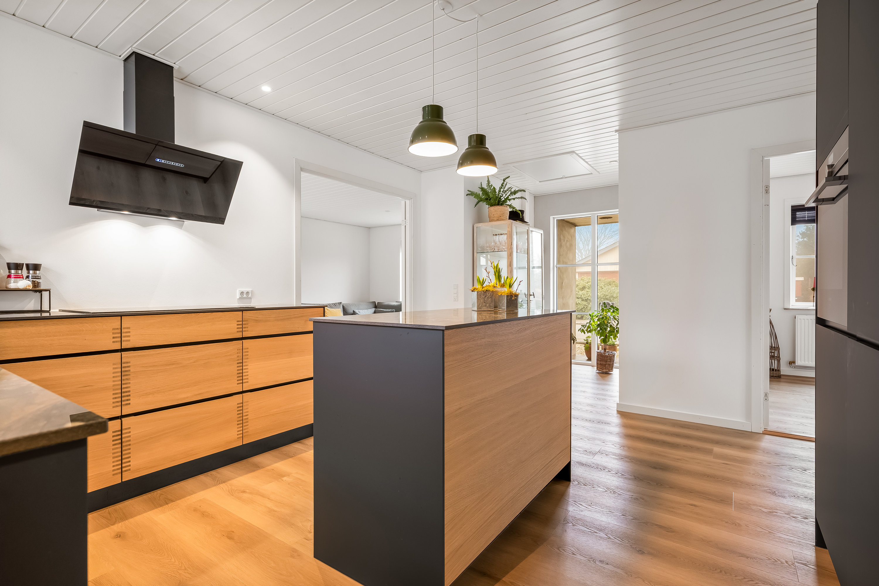 Fremhævet køkken billede i fuldskærmstilstand. Billede af Stenshøj 3, 6950 Ringkøbing