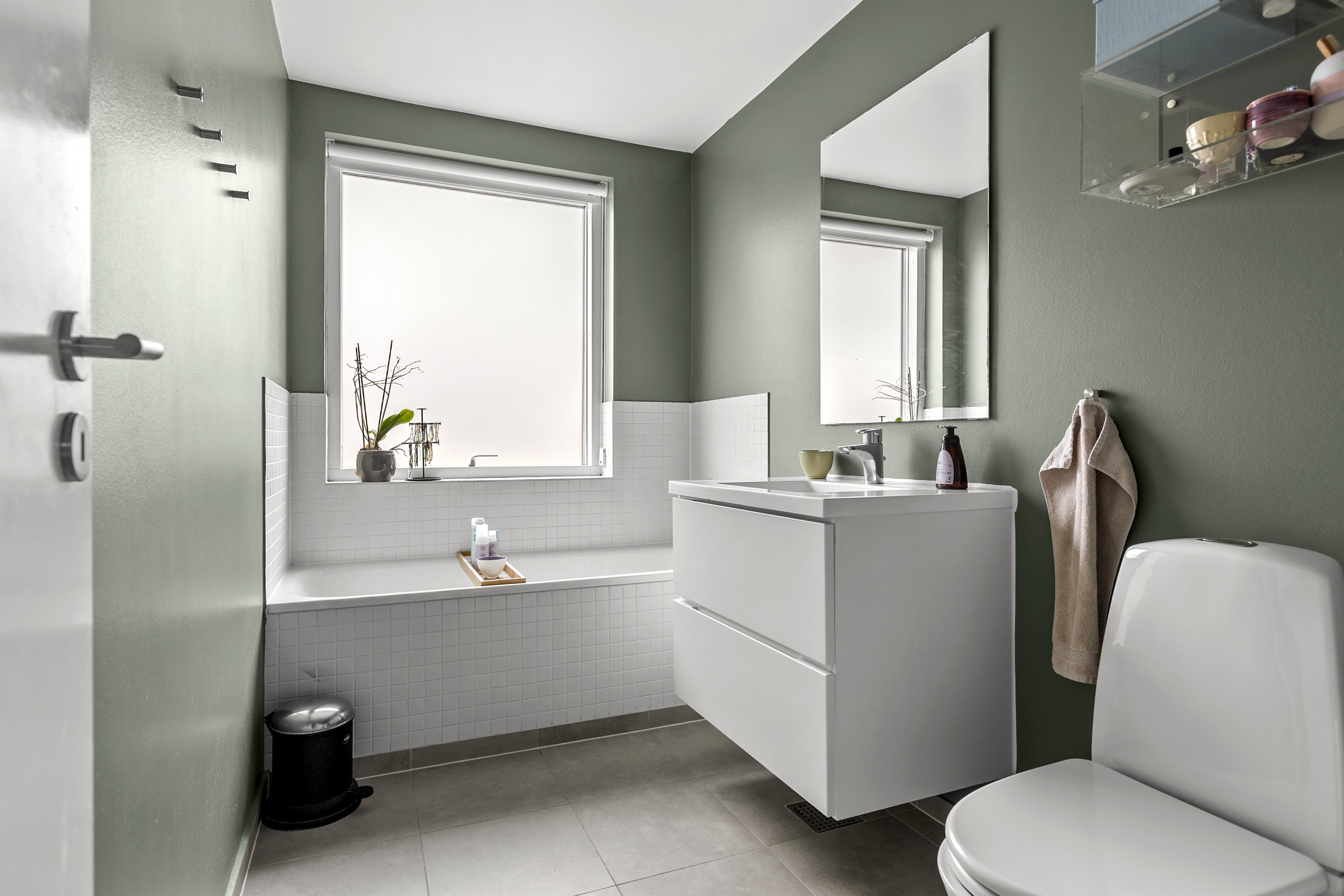 Fremhævet badeværelse billede i fuldskærmstilstand. Billede af Birkevænget 14, 4200 Slagelse