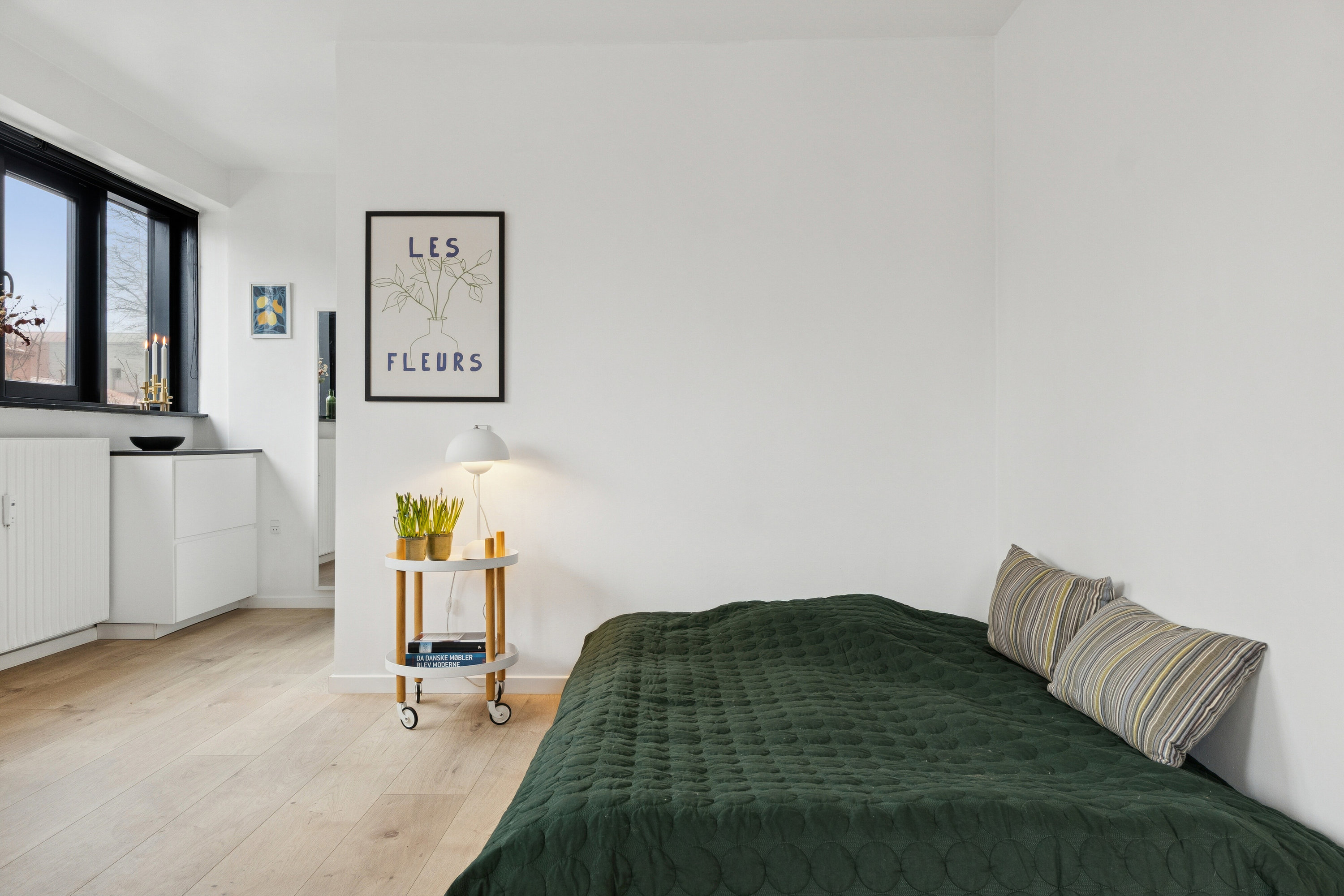 Fremhævet soveværelse billede i fuldskærmstilstand. Billede af Møllevejen 21, st.. mf., 8000 Aarhus C