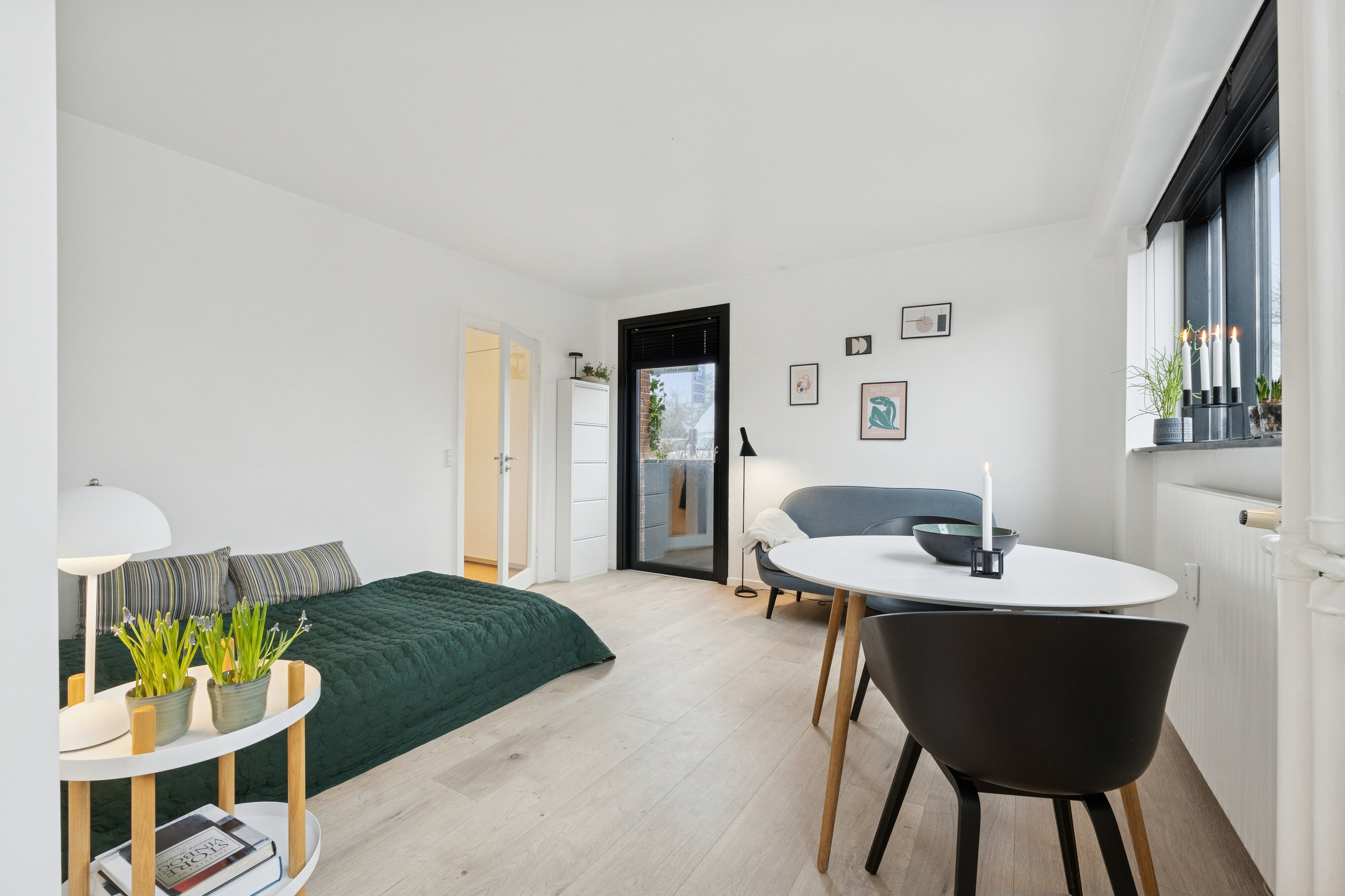 Fremhævet stue billede i fuldskærmstilstand. Billede af Møllevejen 21, st.. mf., 8000 Aarhus C