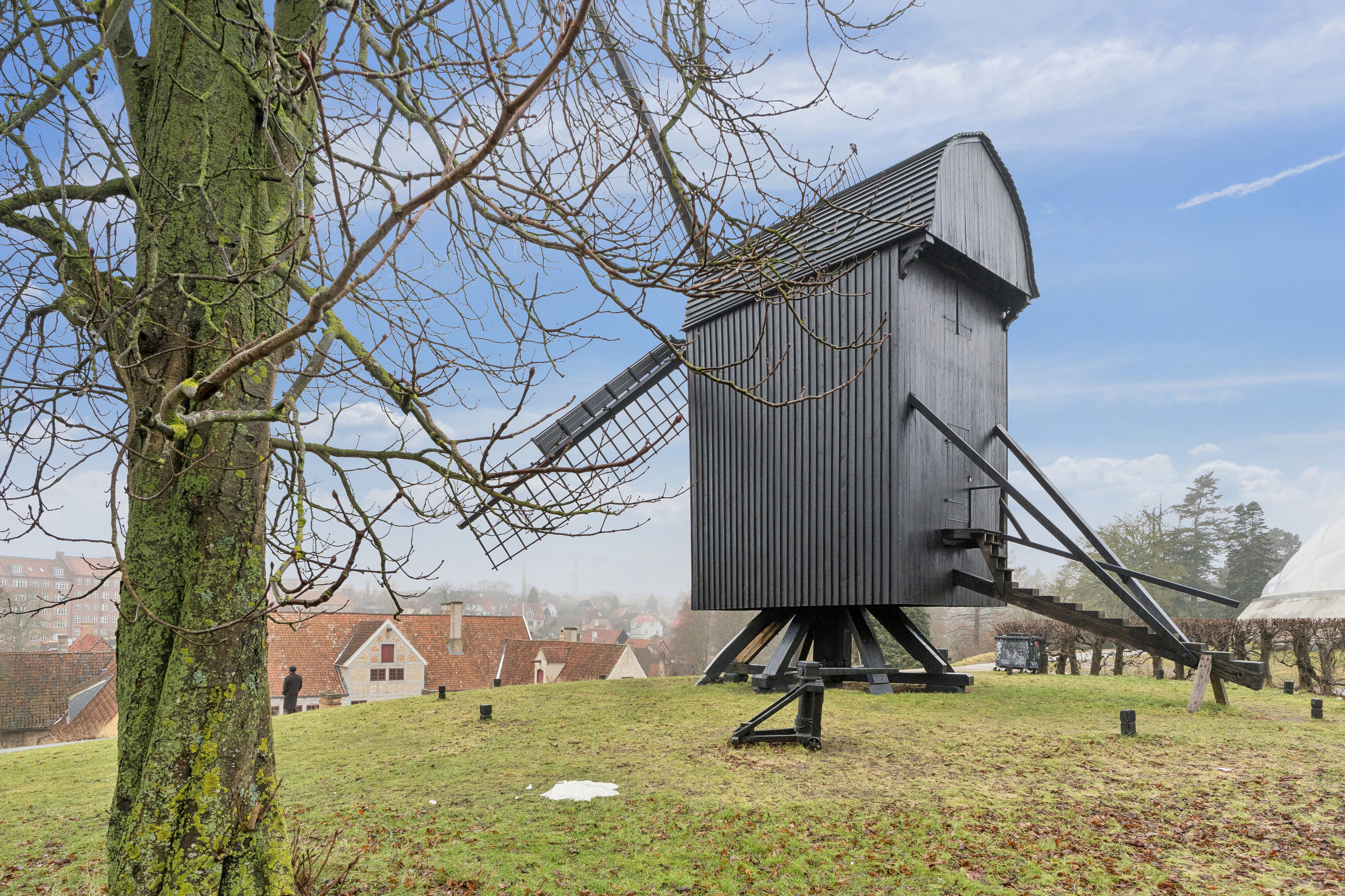 Miniaturebillede 1: udendørs. Billede af Møllevejen 21, st.. mf., 8000 Aarhus C