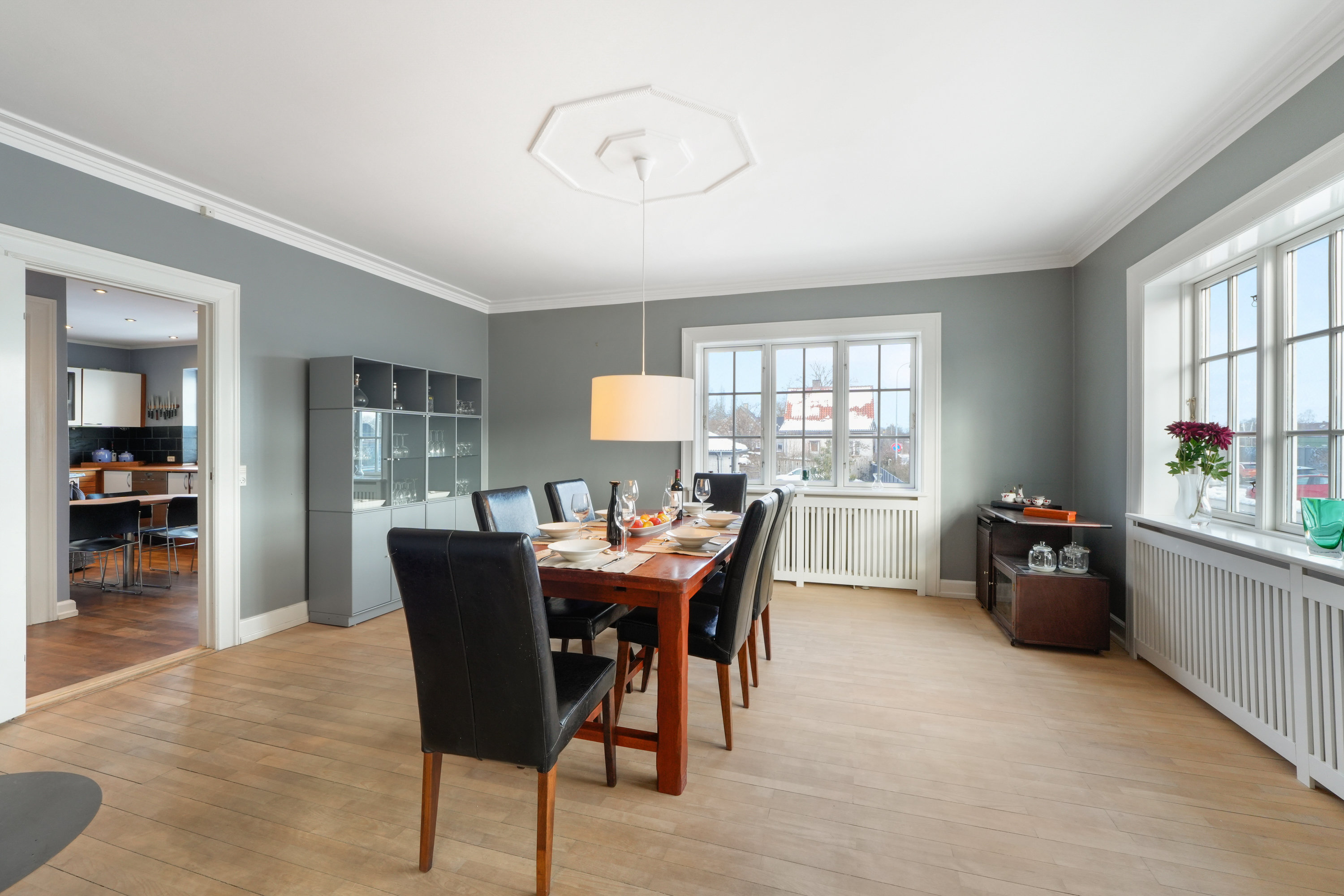 Fremhævet  billede i fuldskærmstilstand. Billede af Vigerslev Alle 370, 2650 Hvidovre