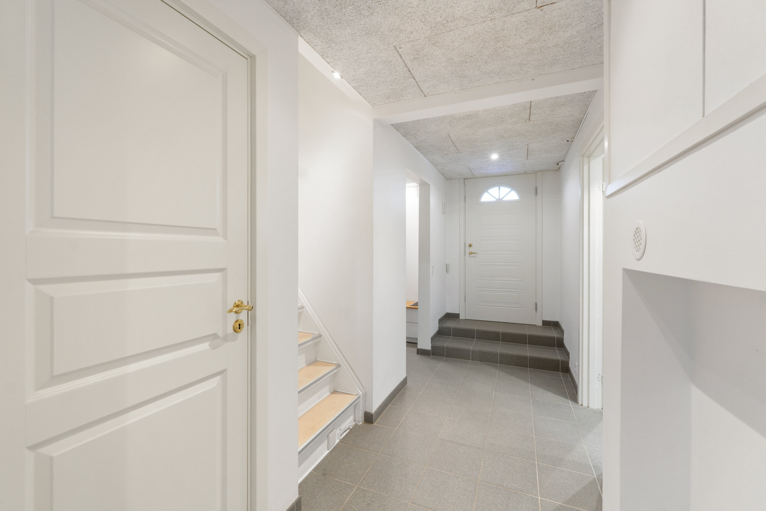 Fremhævet  billede i fuldskærmstilstand. Billede af Vigerslev Alle 370, 2650 Hvidovre