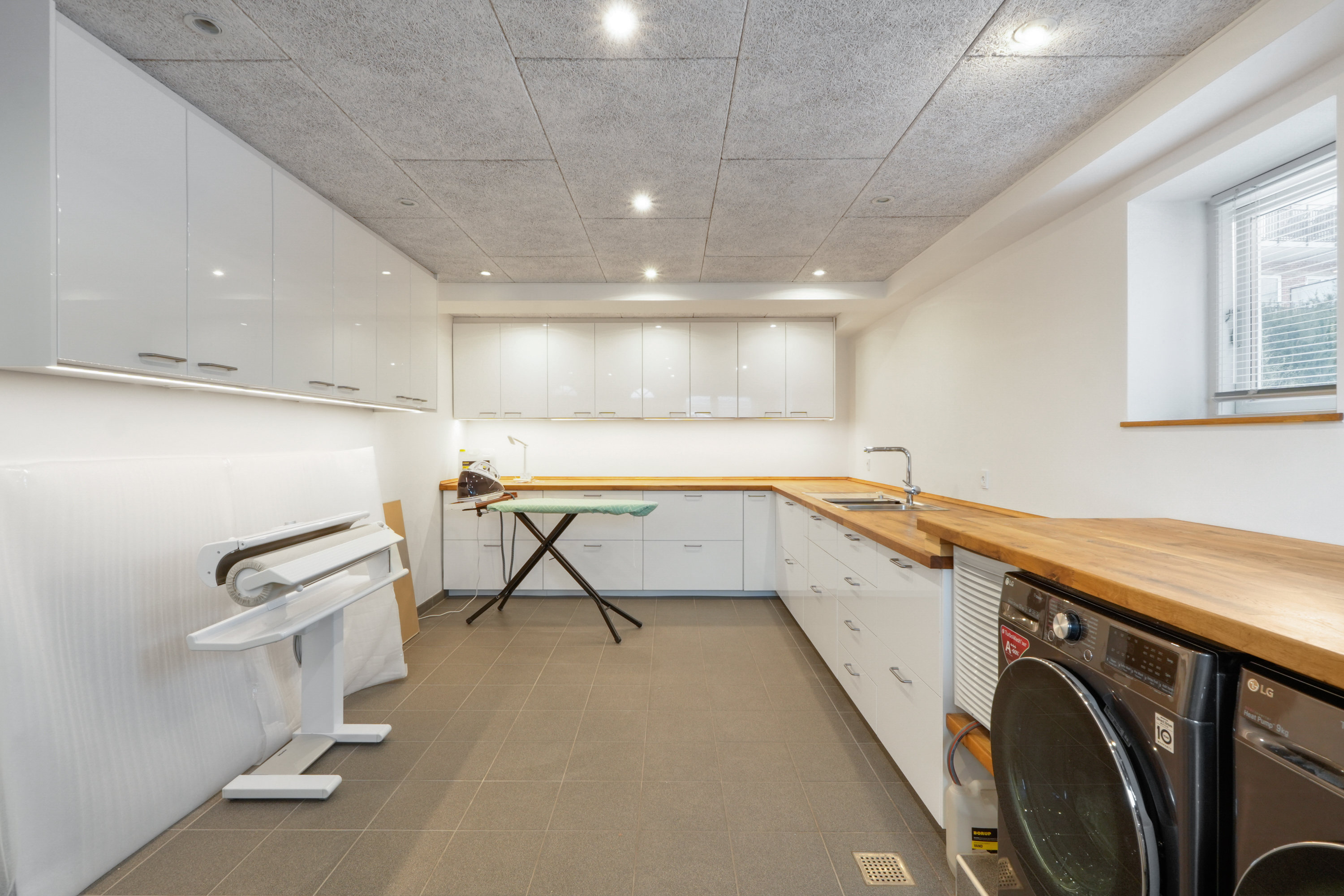 Fremhævet  billede i fuldskærmstilstand. Billede af Vigerslev Alle 370, 2650 Hvidovre