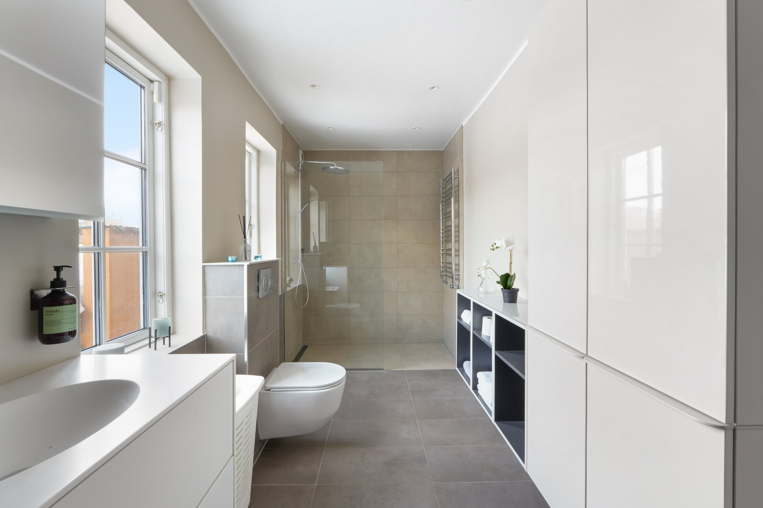 Fremhævet  billede i fuldskærmstilstand. Billede af Vigerslev Alle 370, 2650 Hvidovre