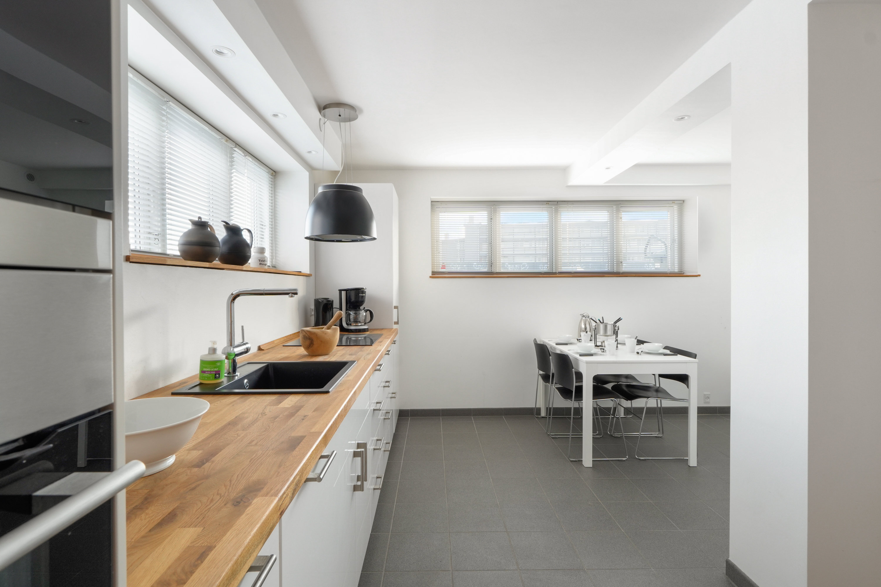 Fremhævet  billede i fuldskærmstilstand. Billede af Vigerslev Alle 370, 2650 Hvidovre