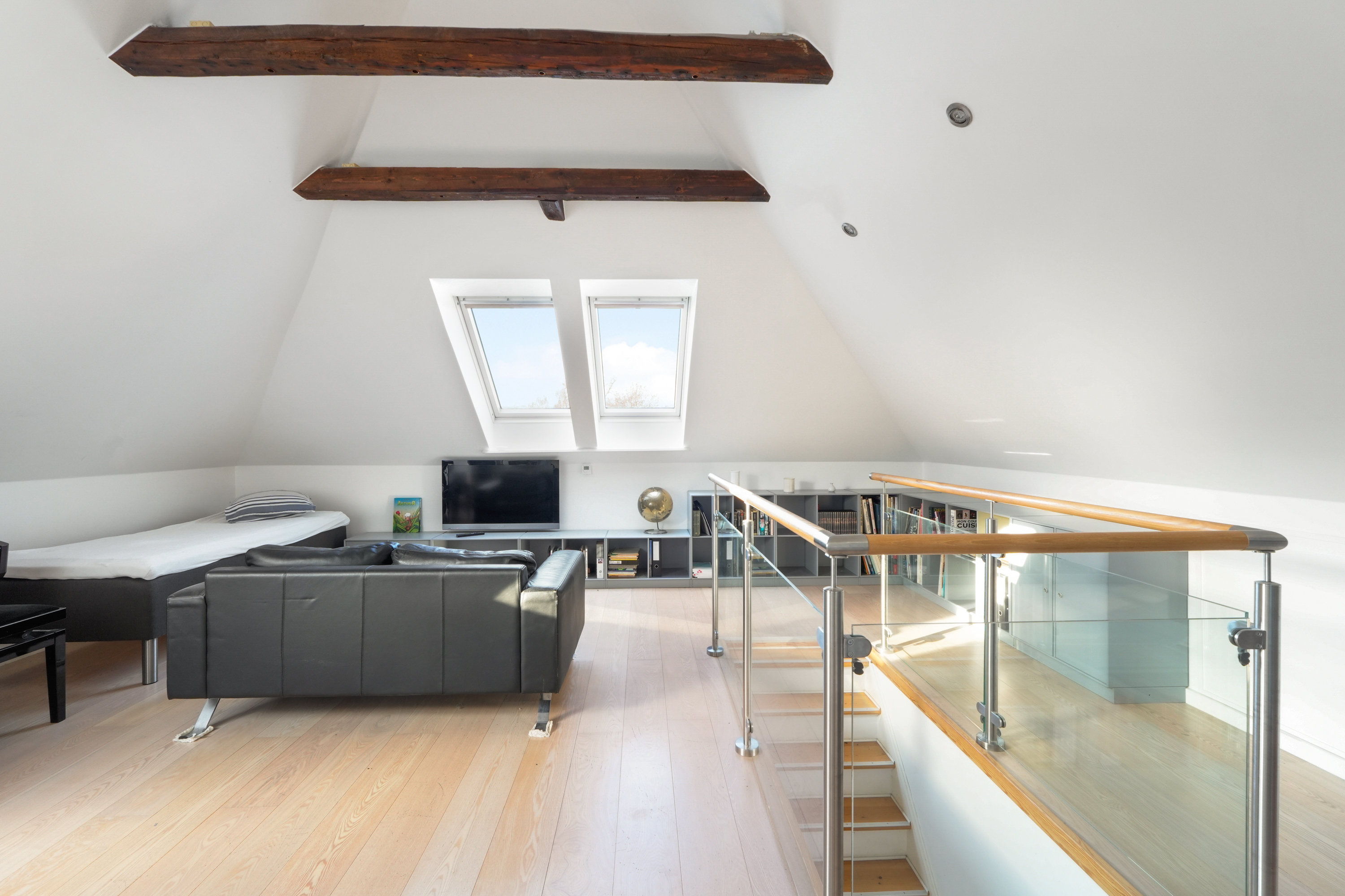 Fremhævet  billede i fuldskærmstilstand. Billede af Vigerslev Alle 370, 2650 Hvidovre