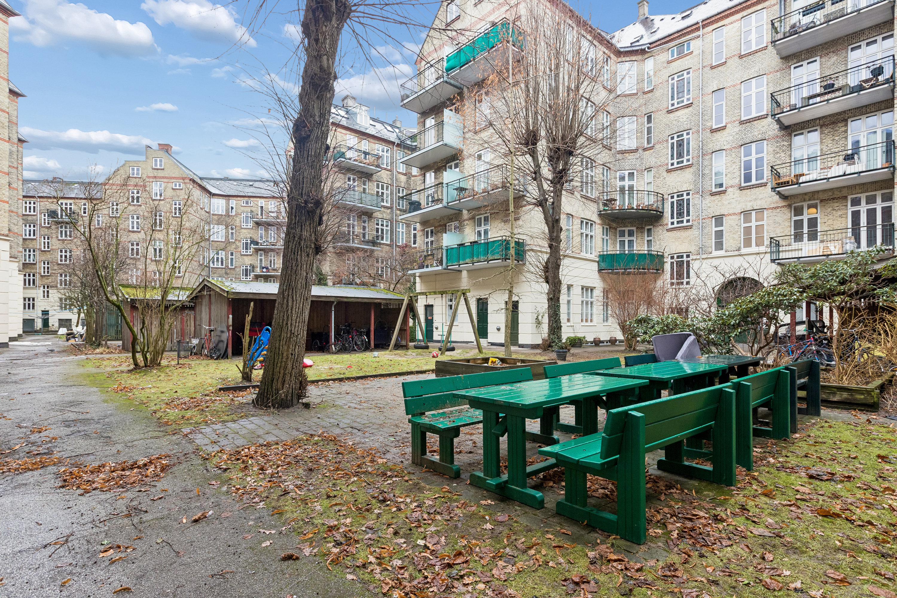 Fremhævet gårdmiljø billede i fuldskærmstilstand. Billede af Vestmannagade 2, st.. tv., 2300 København S