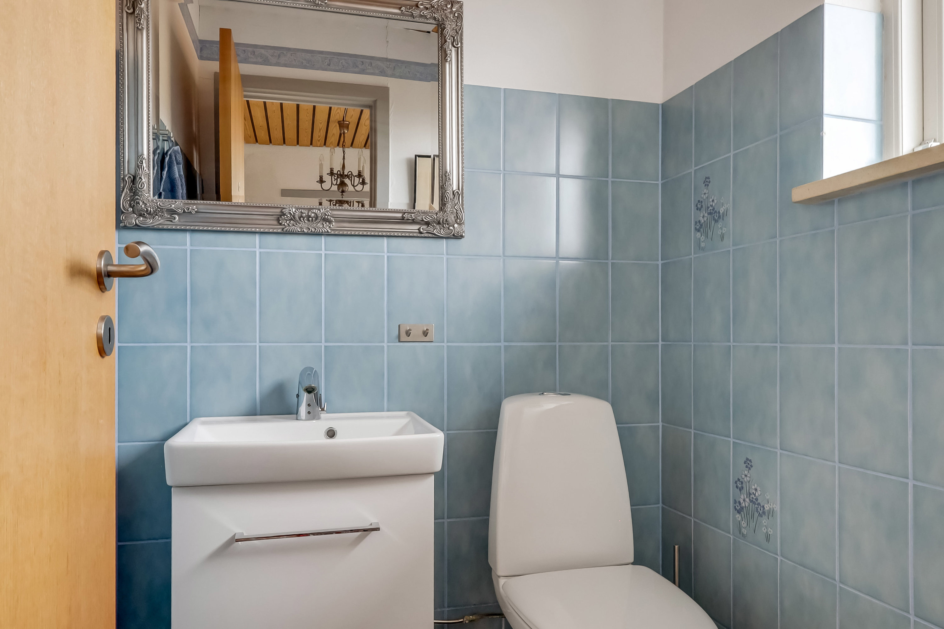 Fremhævet toilet billede i fuldskærmstilstand. Billede af P A Wedels Vej 5, 5881 Skårup Fyn