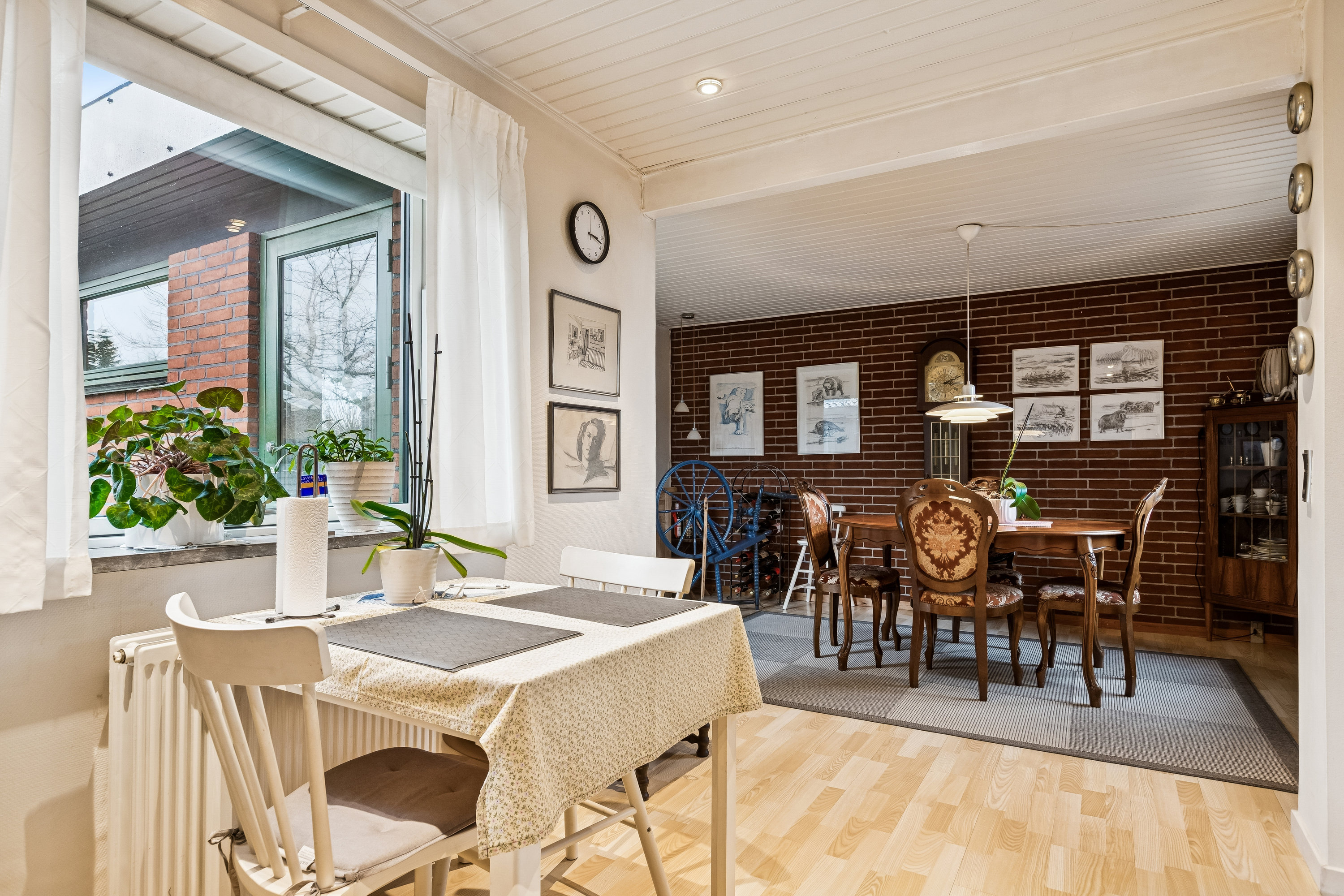 Fremhævet stue billede i fuldskærmstilstand. Billede af Blåhøjvej 8, 2770 Kastrup