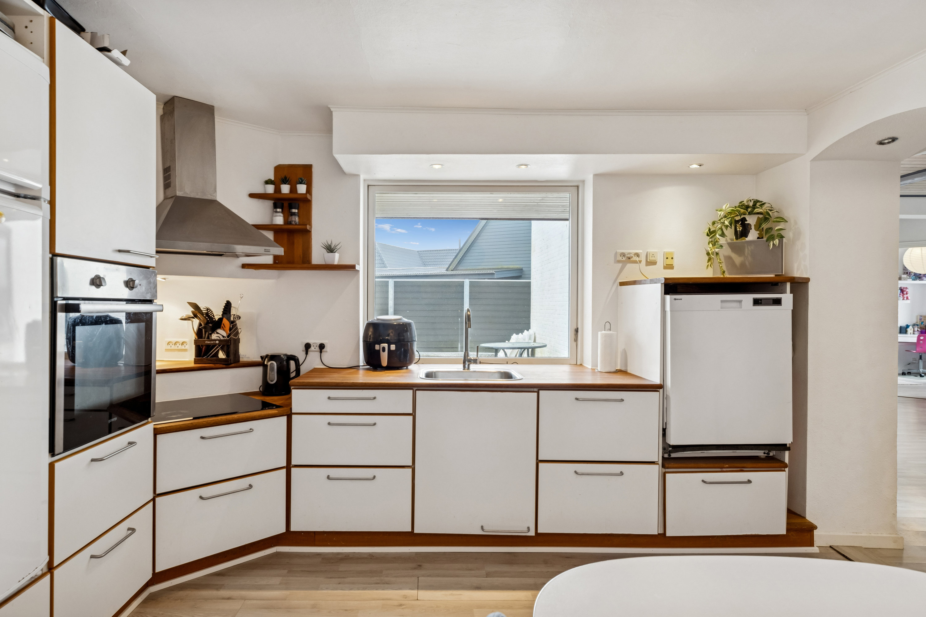 Miniaturebillede 1: køkken. Billede af Snurom 3, 6300 Gråsten