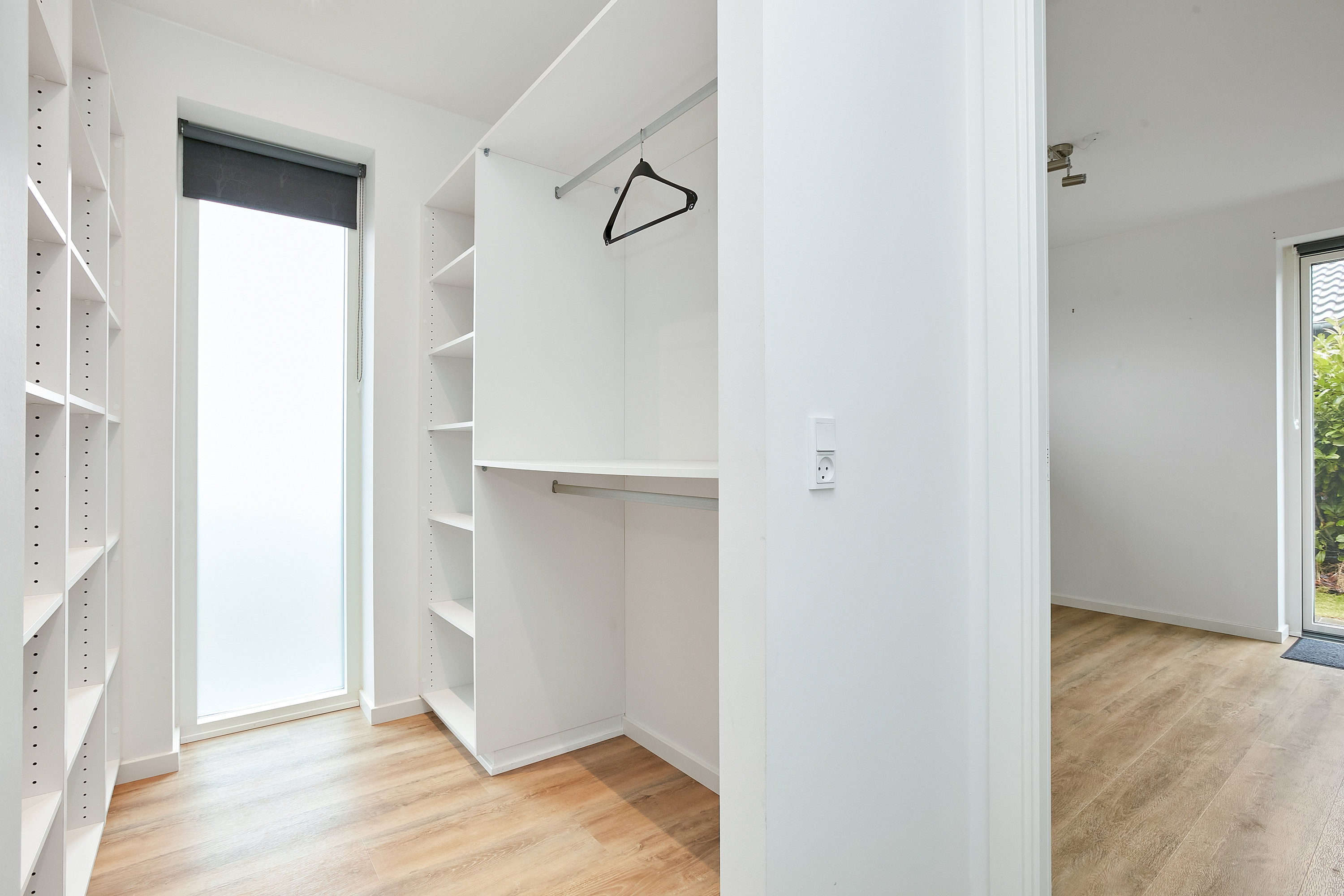 Fremhævet walk-in billede i fuldskærmstilstand. Billede af Druehylden 21, Østerhåb, 8700 Horsens